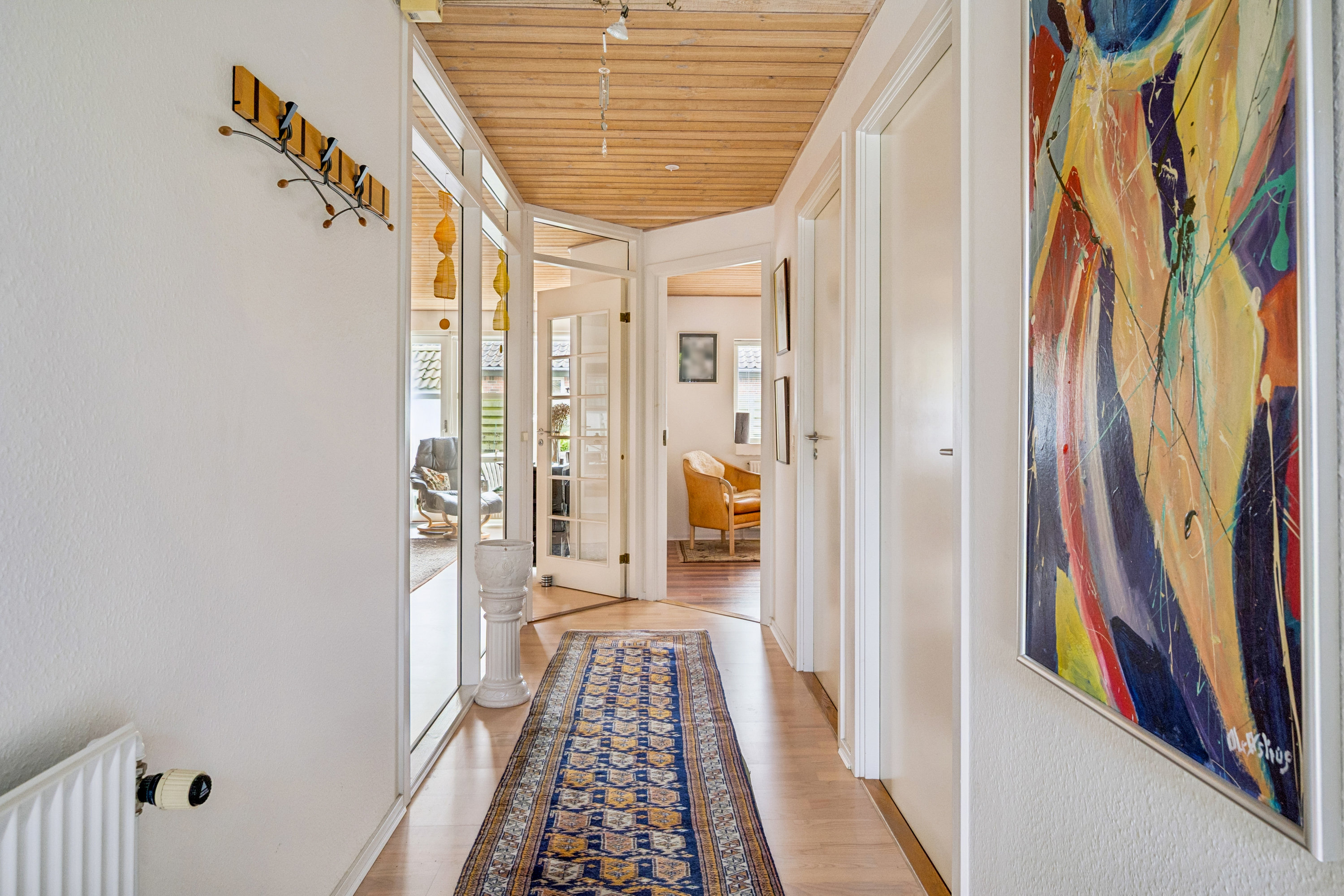 Fremhævet entré billede i fuldskærmstilstand. Billede af Brovej 3, 8250 Egå