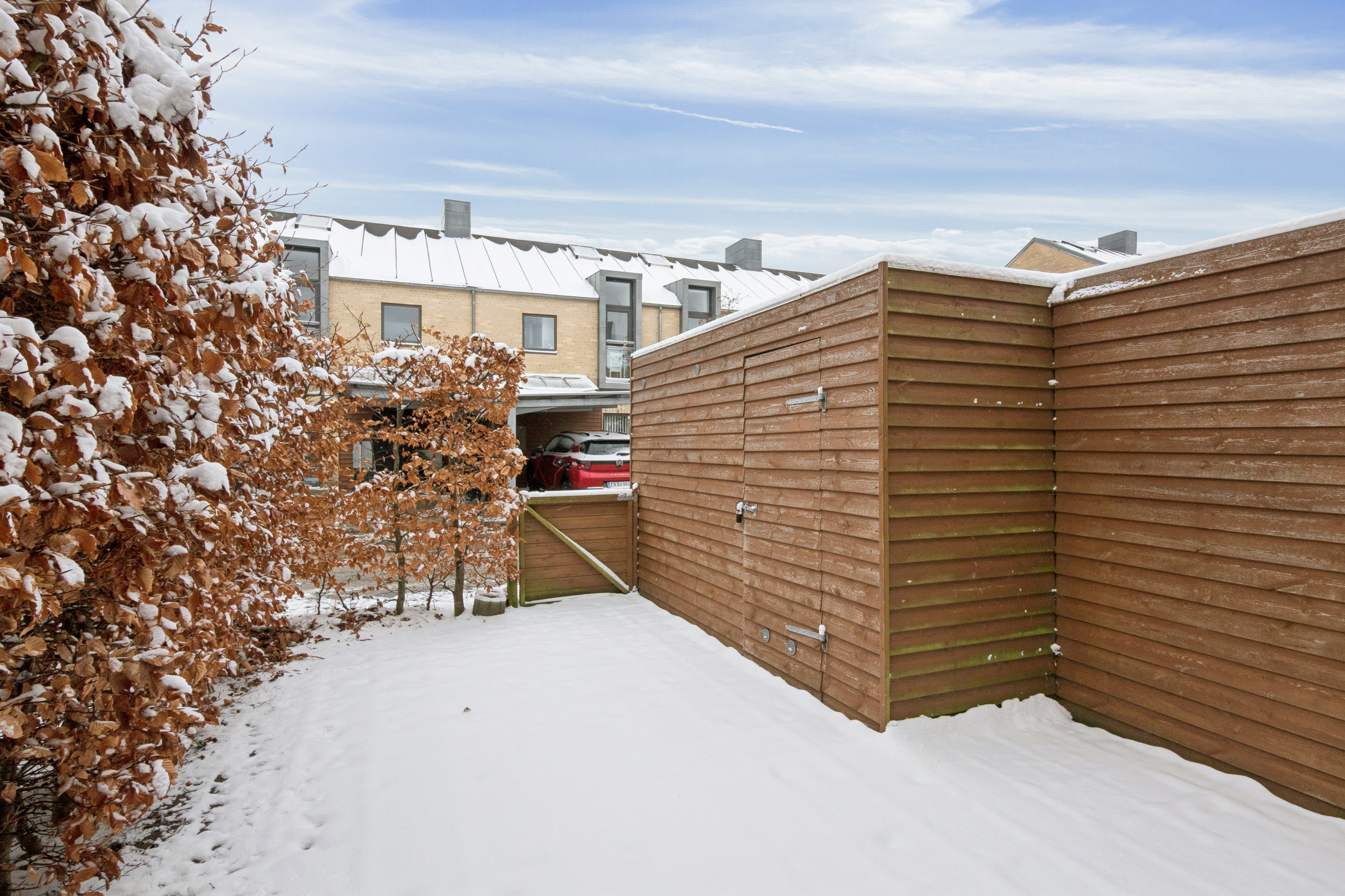 Fremhævet carport billede i fuldskærmstilstand. Billede af Strandhaven 79, 2665 Vallensbæk Strand