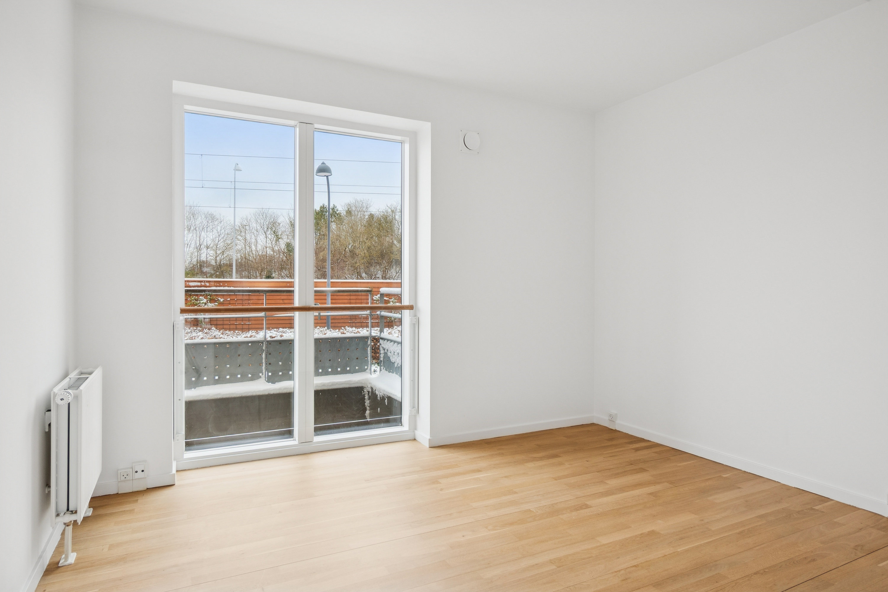 Fremhævet stue billede i fuldskærmstilstand. Billede af Åsvinget 26, st.. tv., 2665 Vallensbæk Strand