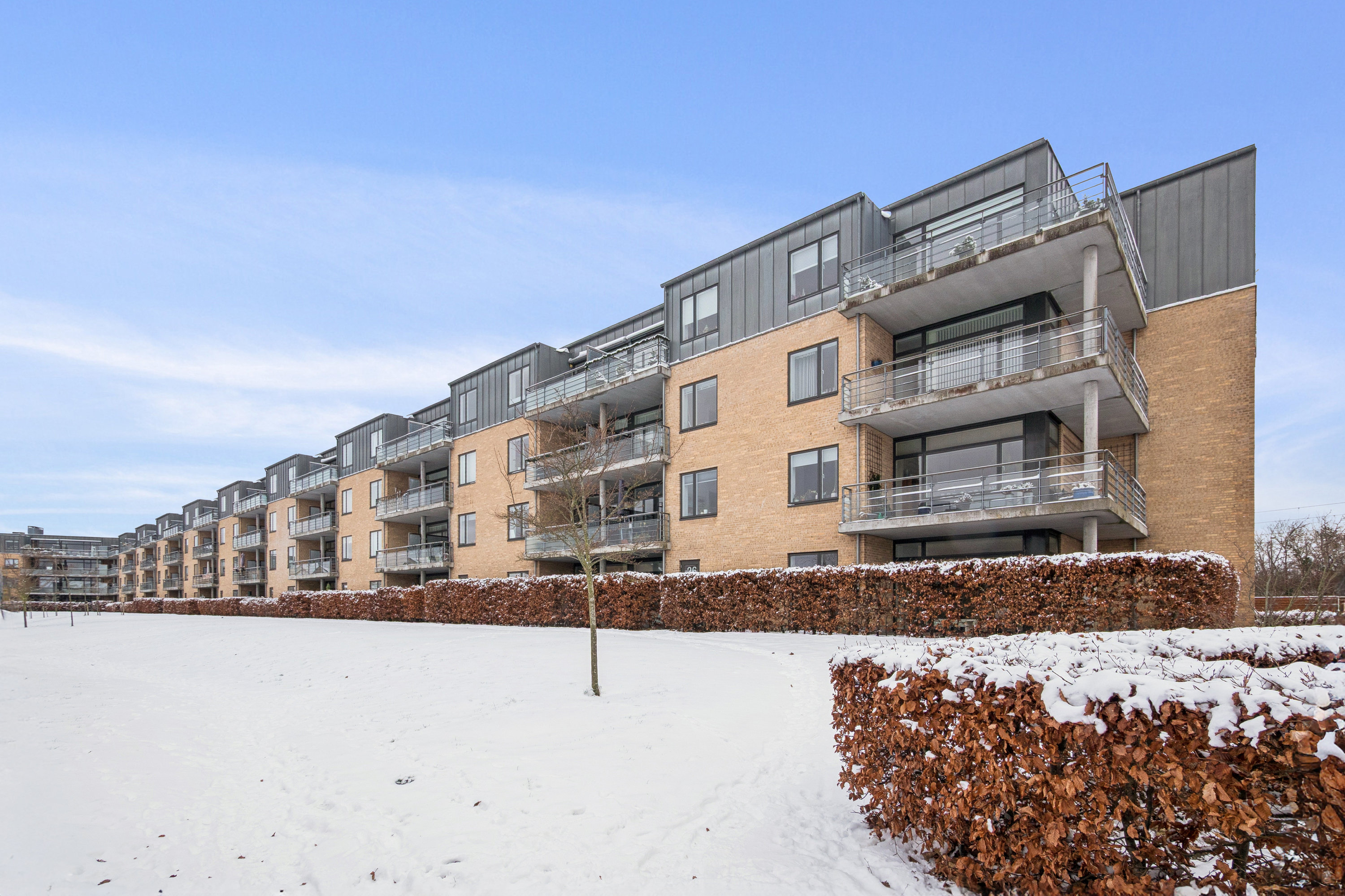 Fremhævet andet billede i fuldskærmstilstand. Billede af Åsvinget 26, st.. tv., 2665 Vallensbæk Strand