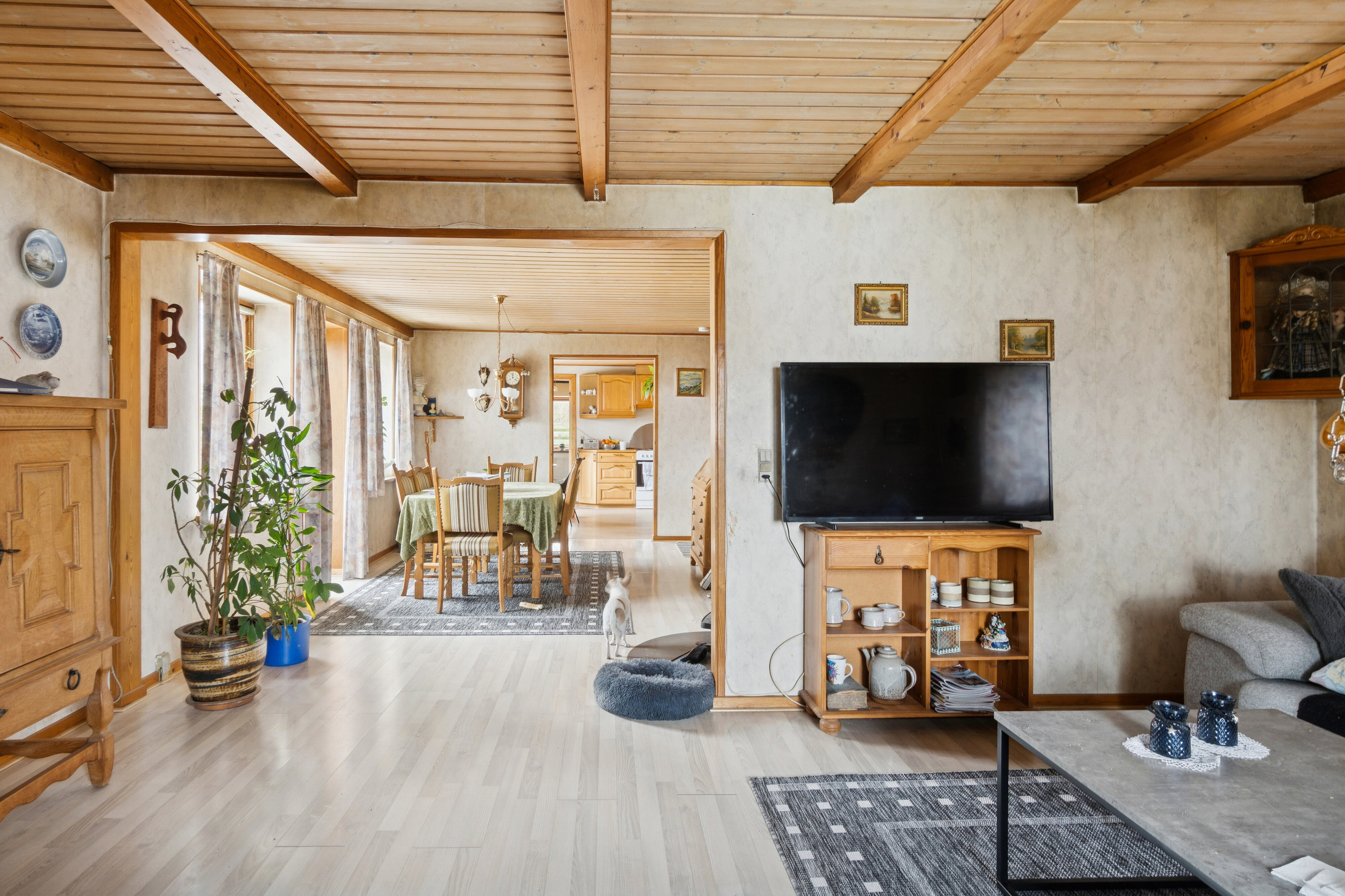 Fremhævet stue billede i fuldskærmstilstand. Billede af Kaldredvej 24, 4593 Eskebjerg