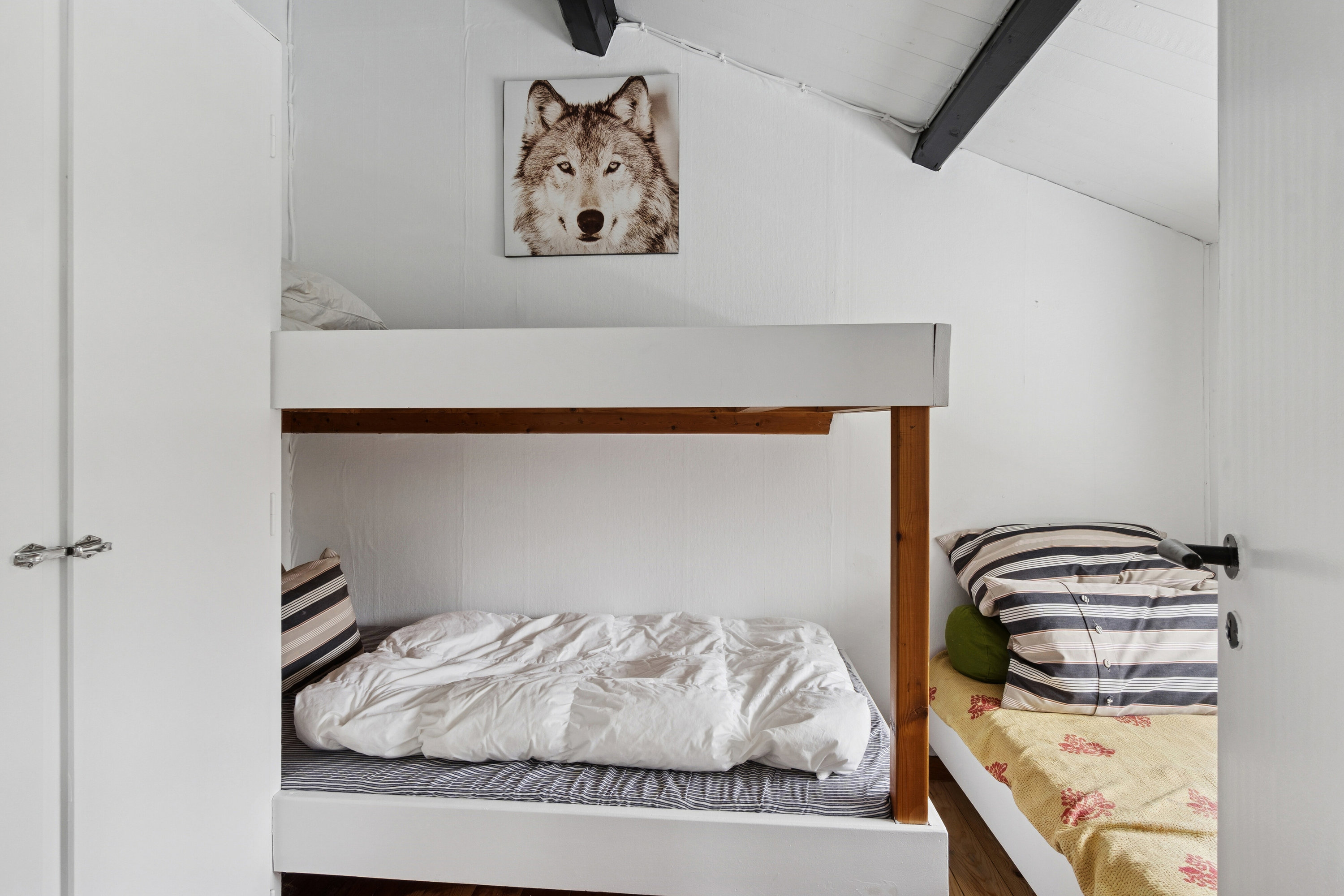 Fremhævet soveværelse billede i fuldskærmstilstand. Billede af Saturnvej 24, Højby Lyng, 4573 Højby