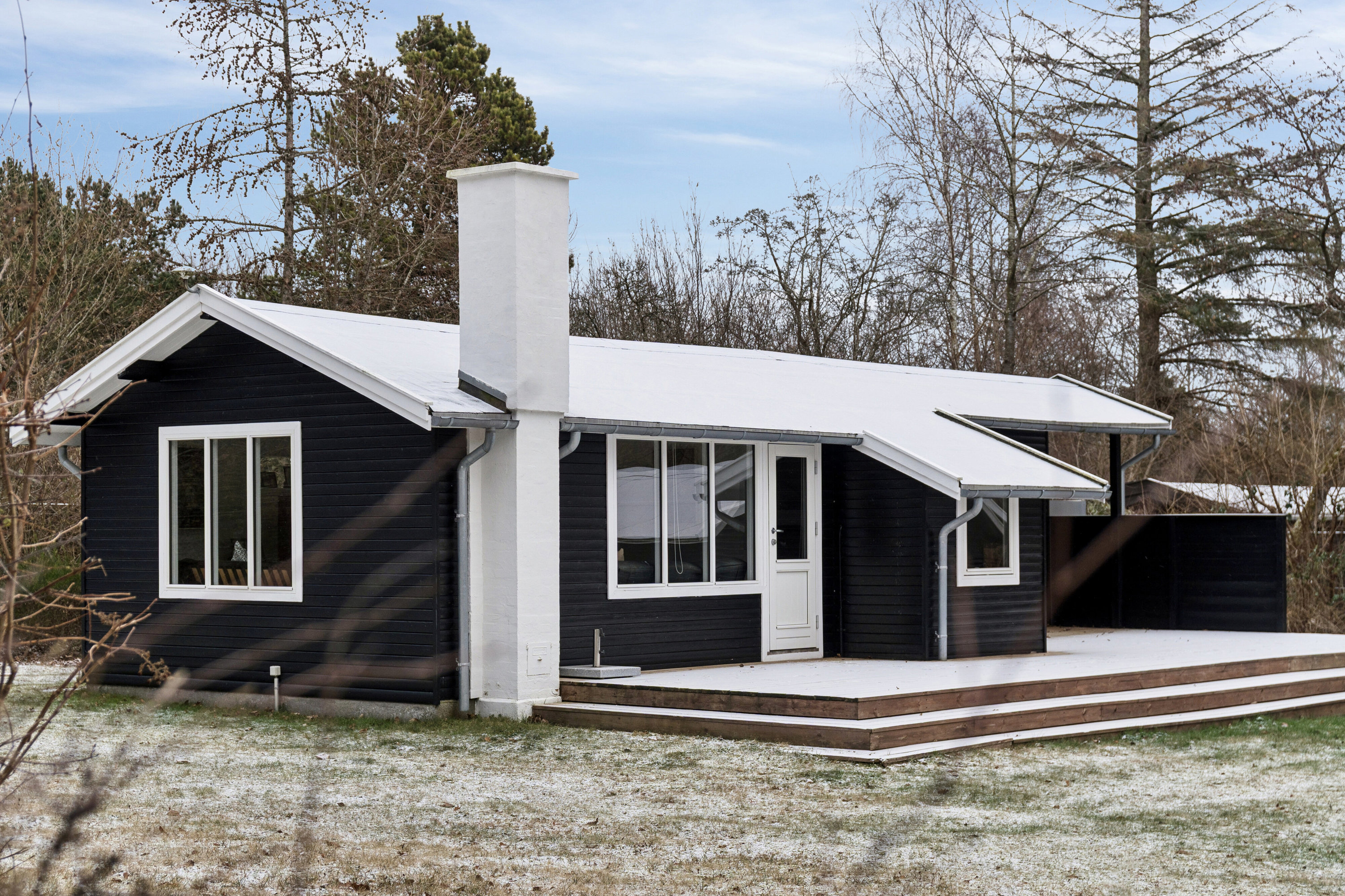 Fremhævet set fra haven billede i fuldskærmstilstand. Billede af Saturnvej 24, Højby Lyng, 4573 Højby