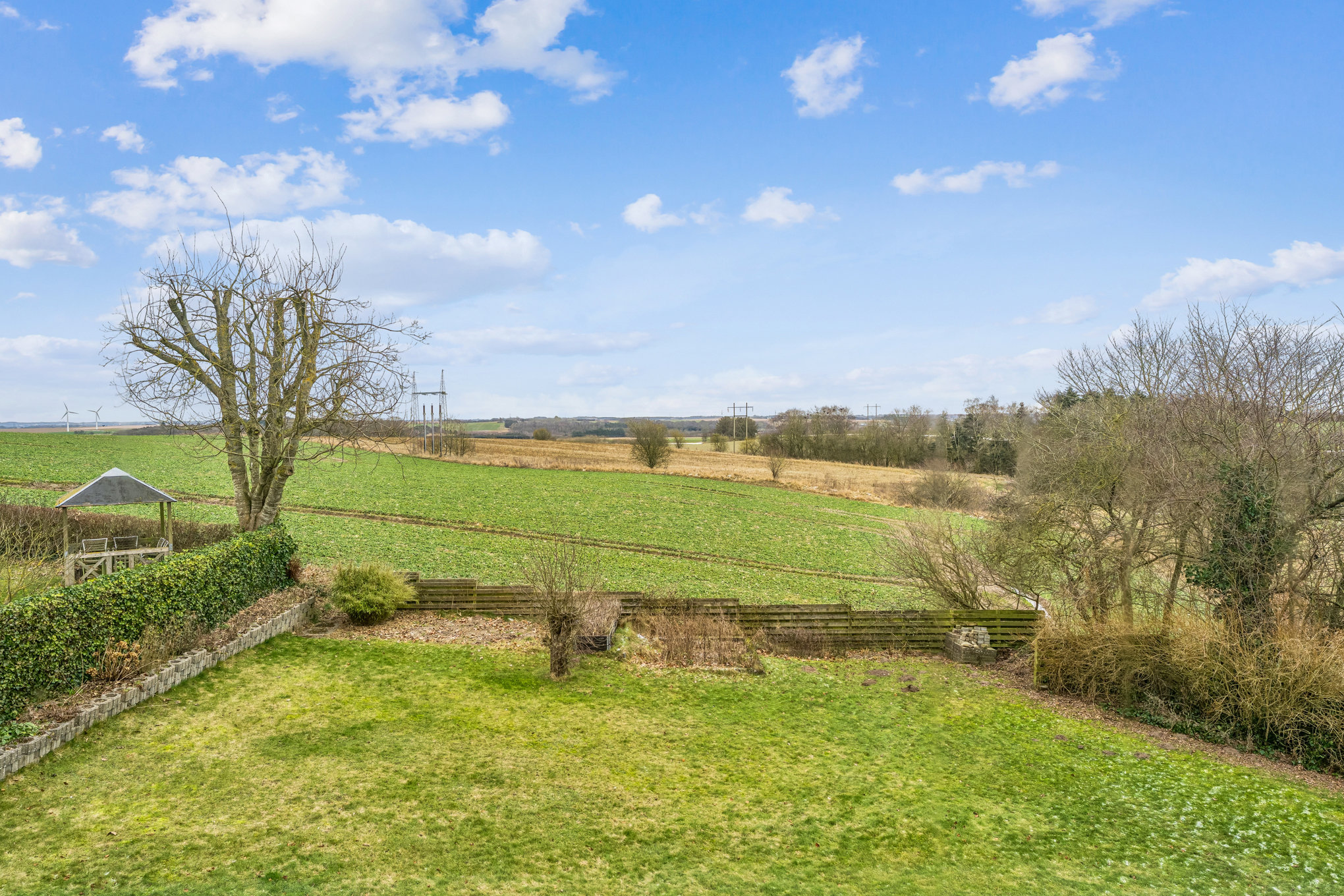 Fremhævet andet billede i fuldskærmstilstand. Billede af Solhøjen 2C, Øster Bjerregrav, 8920 Randers NV