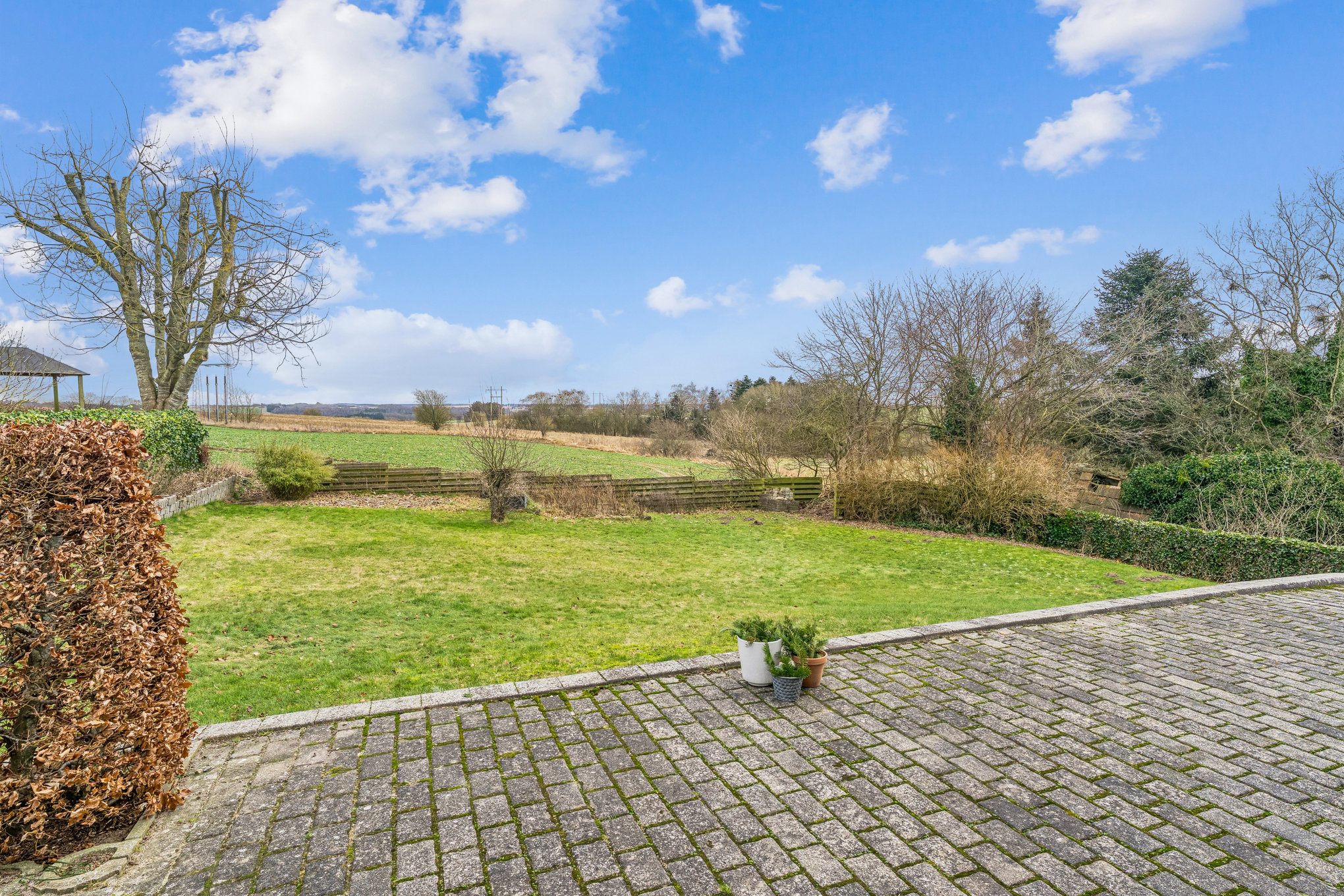 Fremhævet have billede i fuldskærmstilstand. Billede af Solhøjen 2C, Øster Bjerregrav, 8920 Randers NV