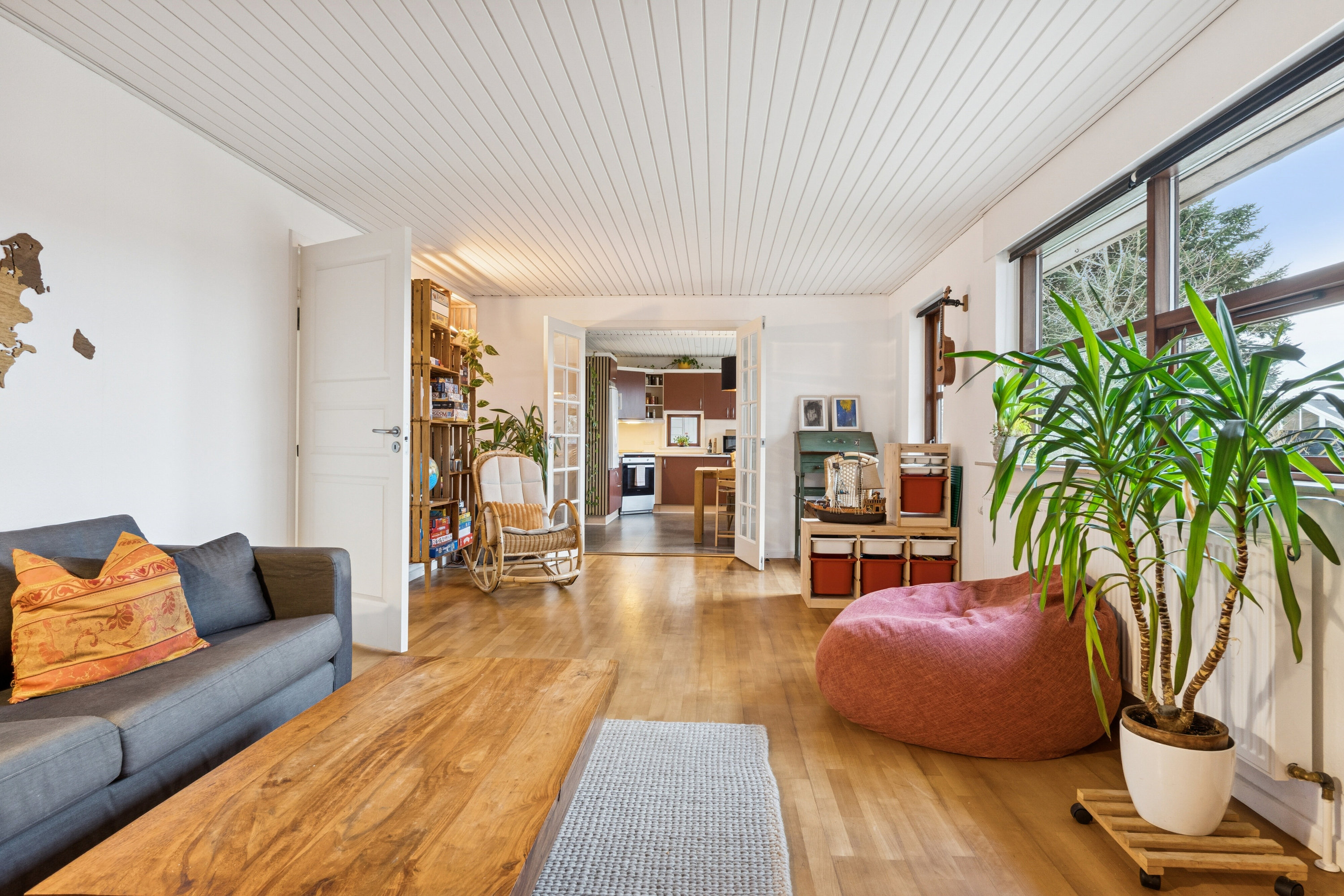 Fremhævet stue billede i fuldskærmstilstand. Billede af Uglesøvej 3D, 8600 Silkeborg