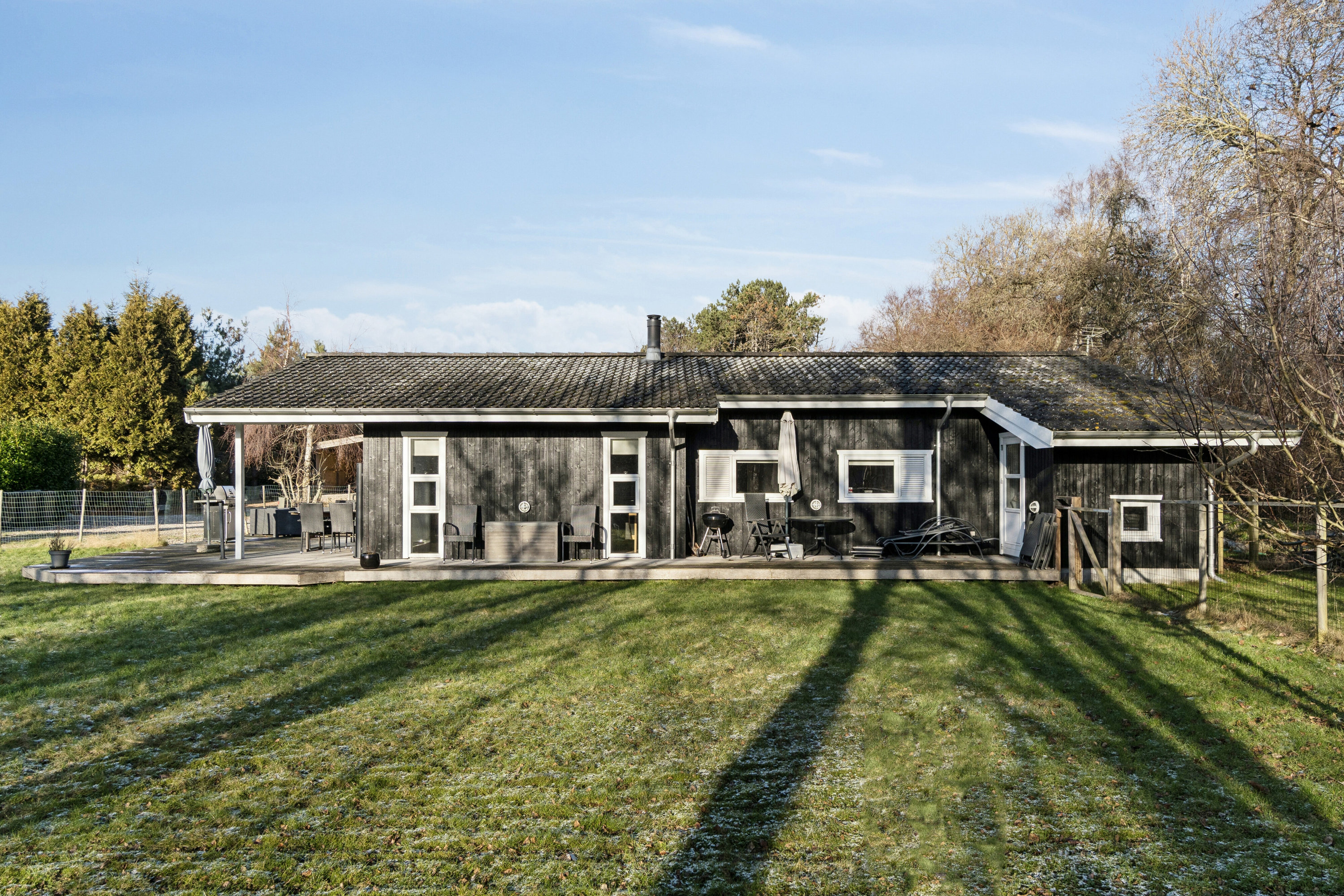 Miniaturebillede 2: set fra haven. Billede af Trekronervej 52, Gudmindrup Lyng, 4573 Højby