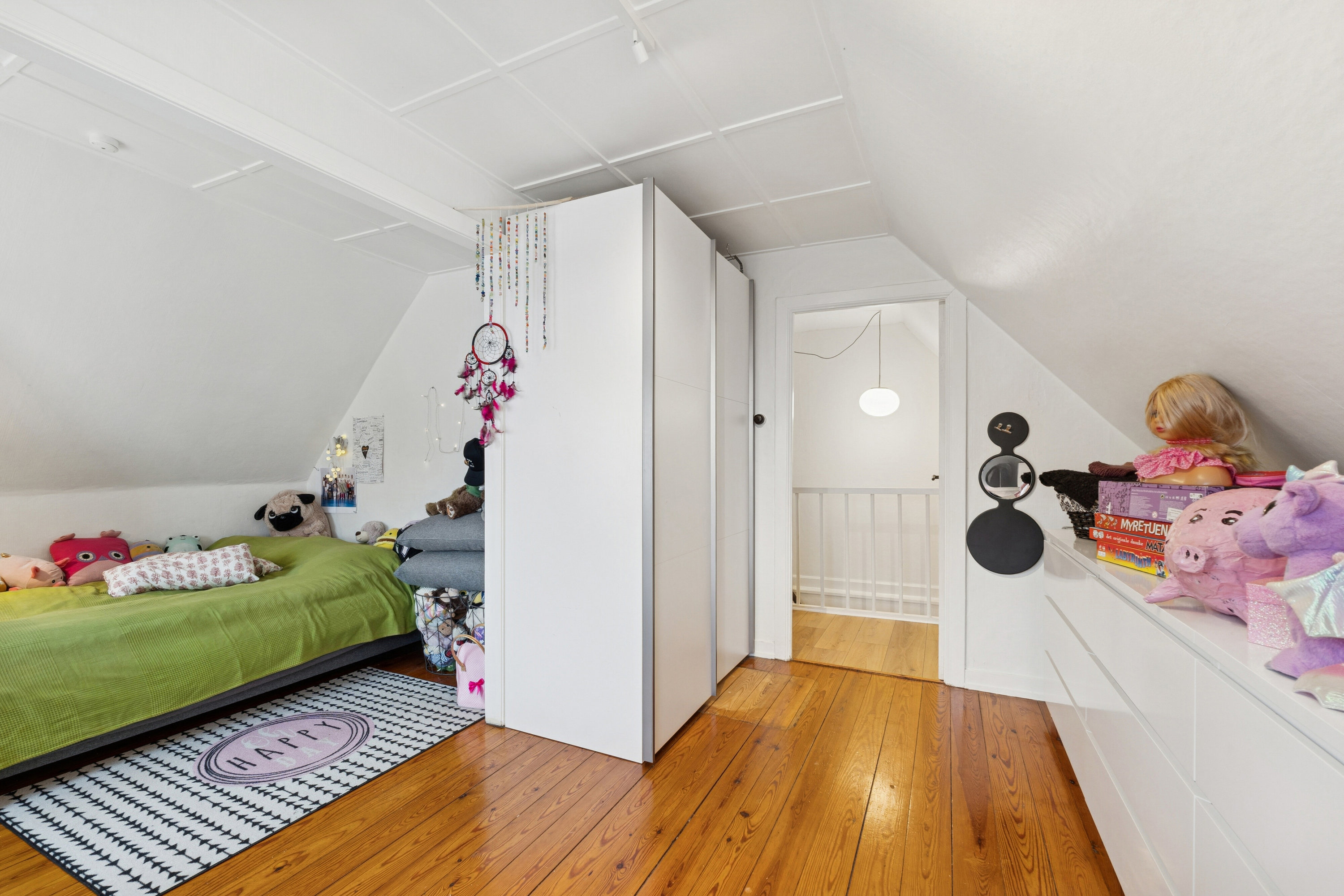 Fremhævet soveværelse billede i fuldskærmstilstand. Billede af Søgårdsvej 27, 5700 Svendborg