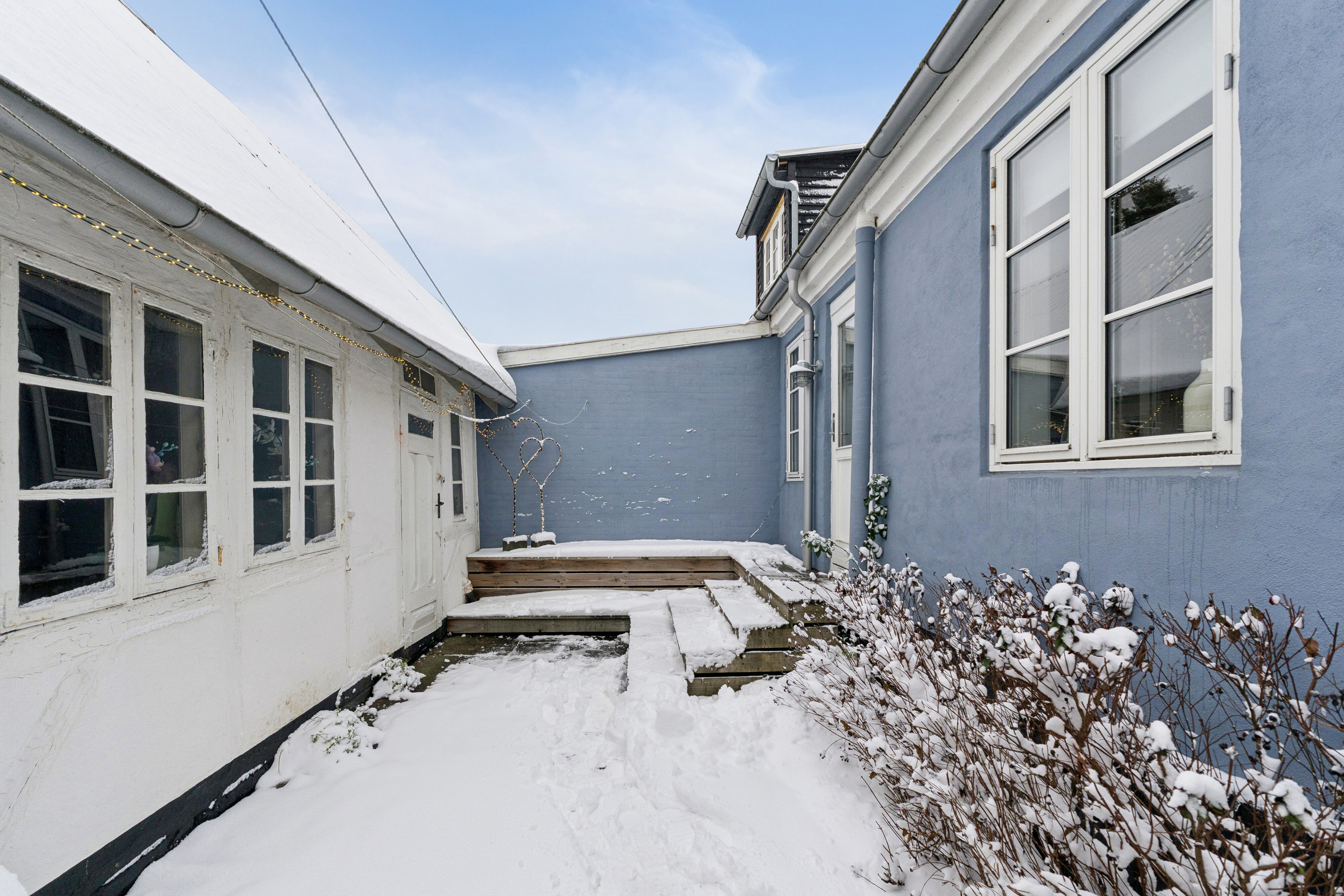 Fremhævet udendørs billede i fuldskærmstilstand. Billede af Søgårdsvej 27, 5700 Svendborg