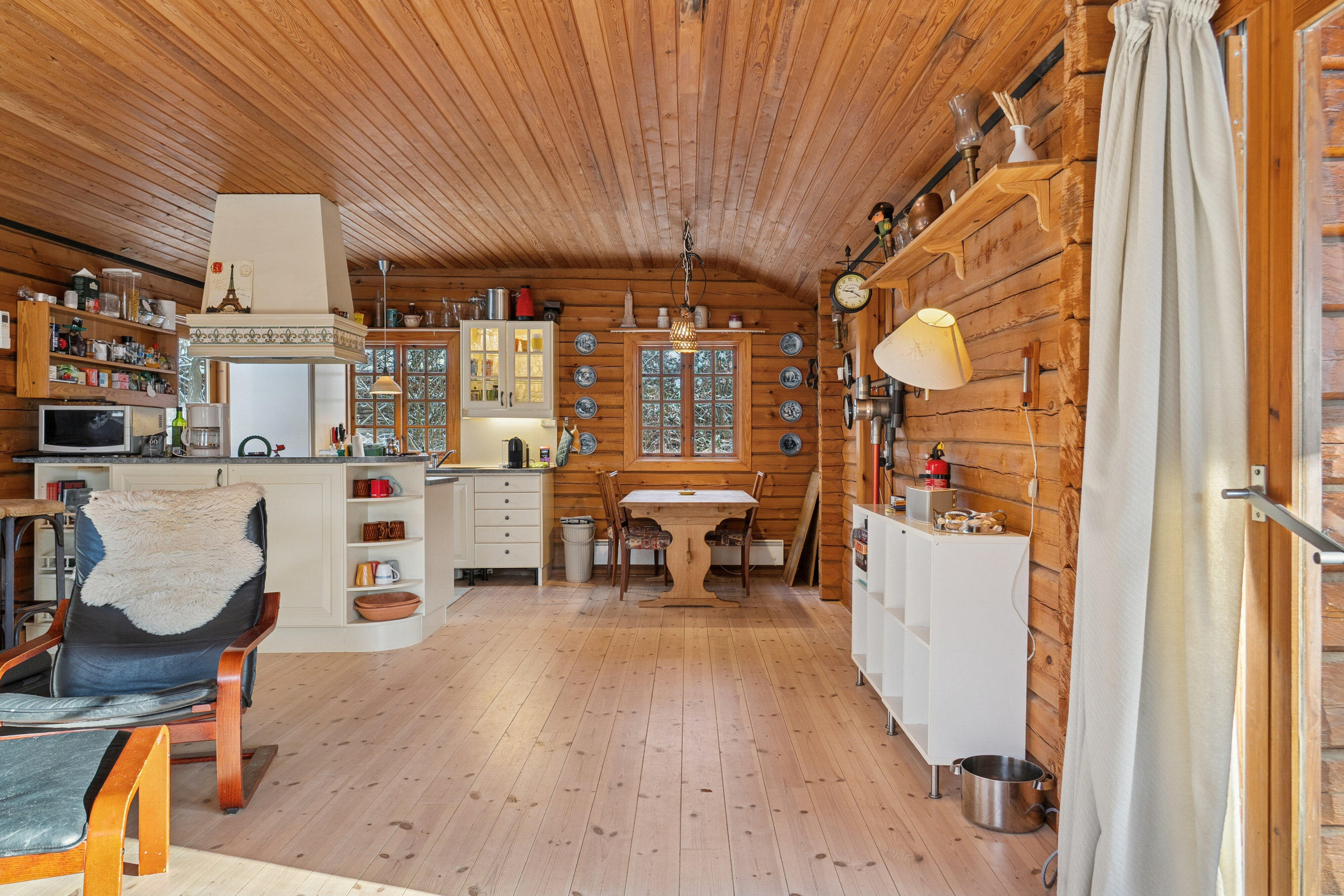 Miniaturebillede 2: stue. Billede af Hybenvej 24, 3100 Hornbæk