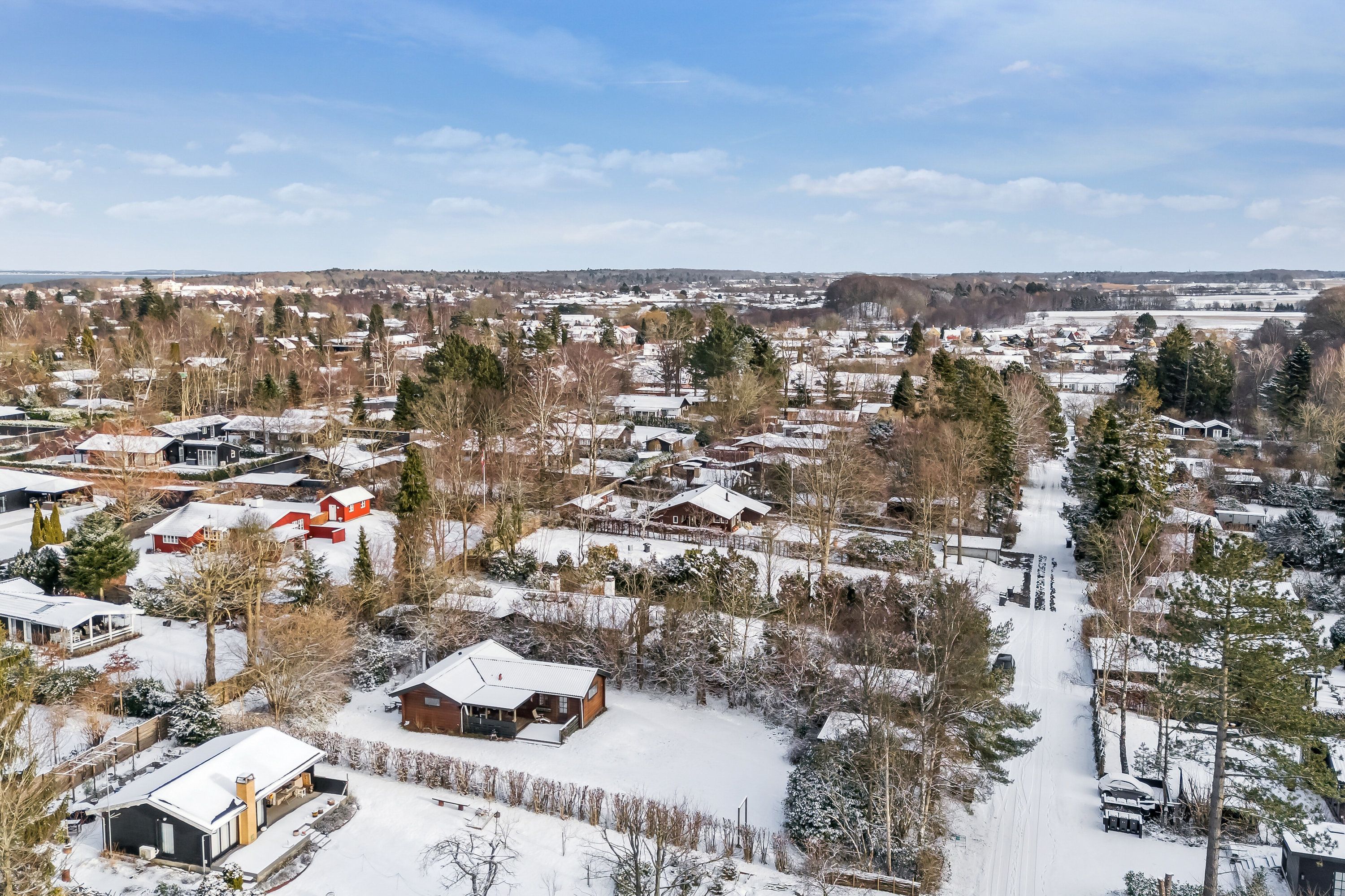 Miniaturebillede 1: luftfoto. Billede af Hybenvej 24, 3100 Hornbæk