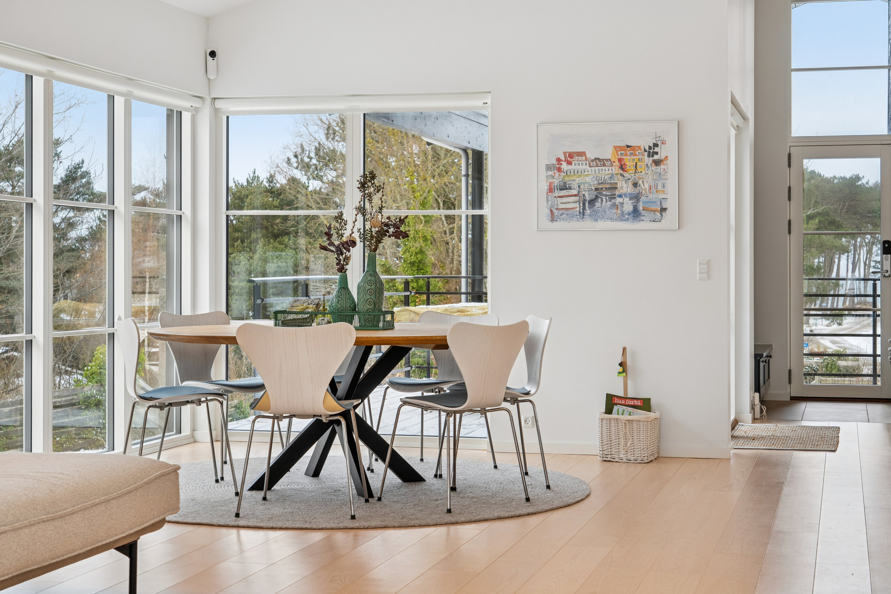 Fremhævet spisestue billede i fuldskærmstilstand. Billede af Solskrænten 1, Strand Esbønderup, 3250 Gilleleje