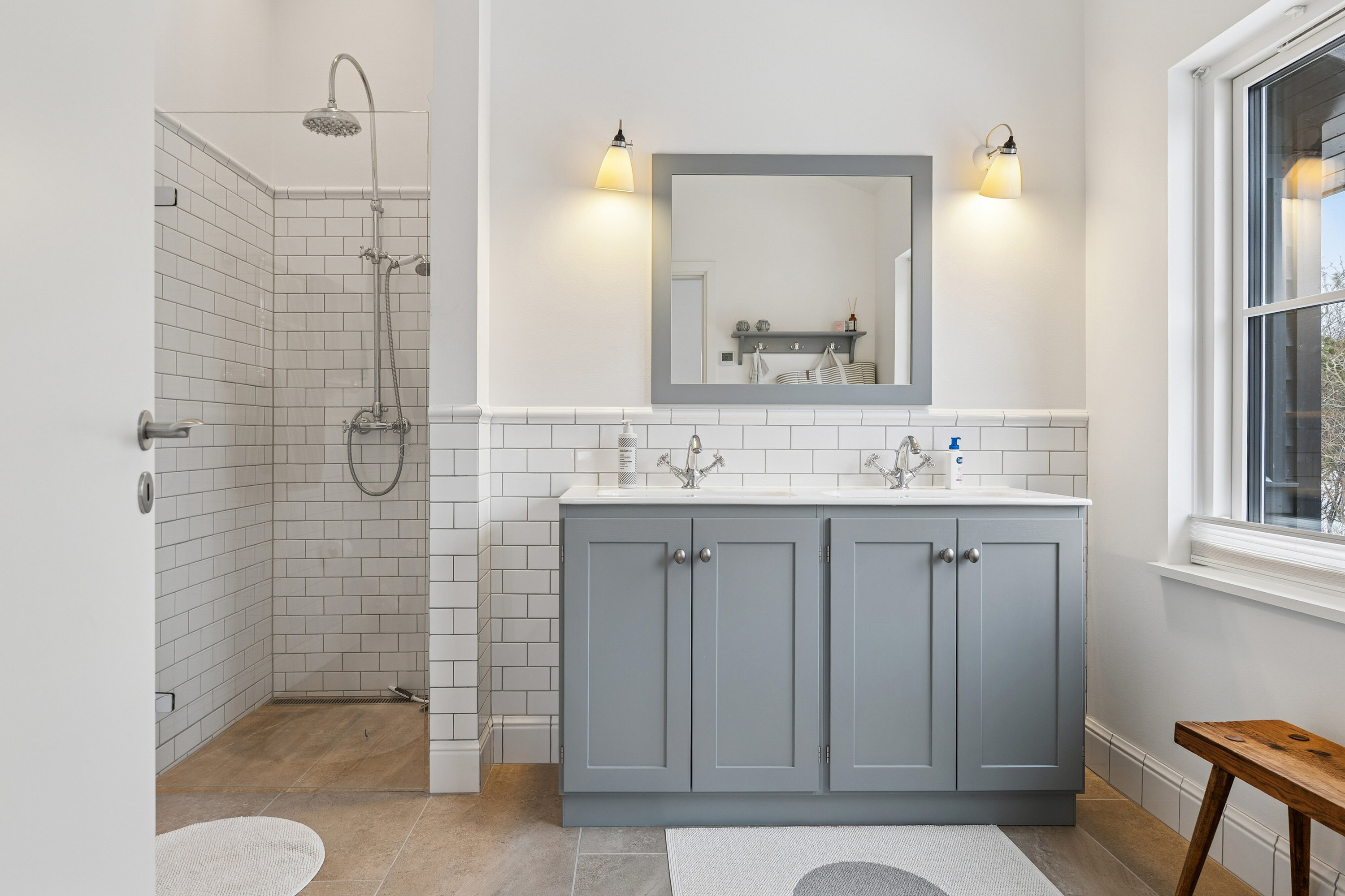 Fremhævet badeværelse billede i fuldskærmstilstand. Billede af Solskrænten 1, Strand Esbønderup, 3250 Gilleleje