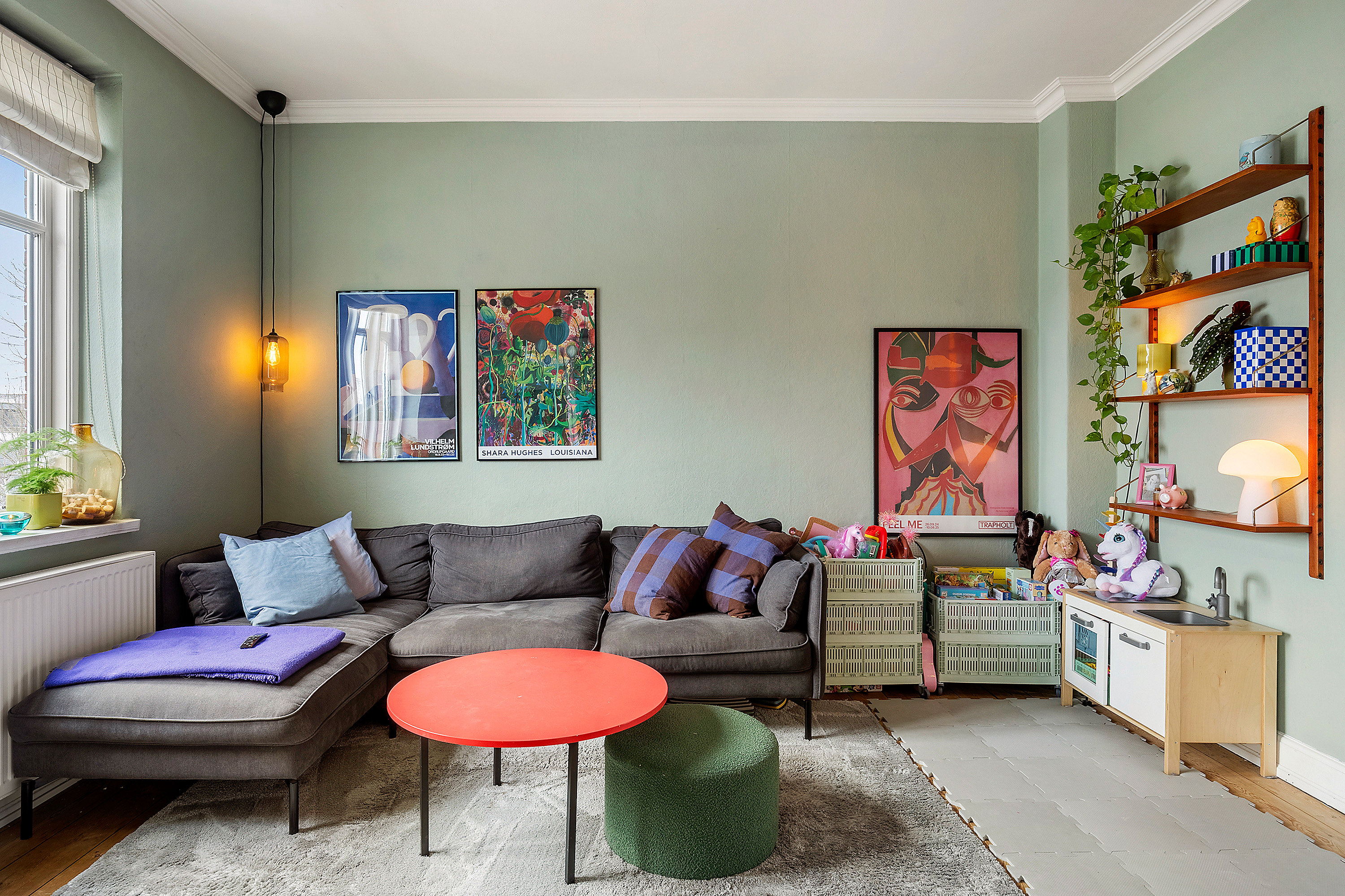 Fremhævet stue billede i fuldskærmstilstand. Billede af Roersvej 11, 2. tv., 5000 Odense C