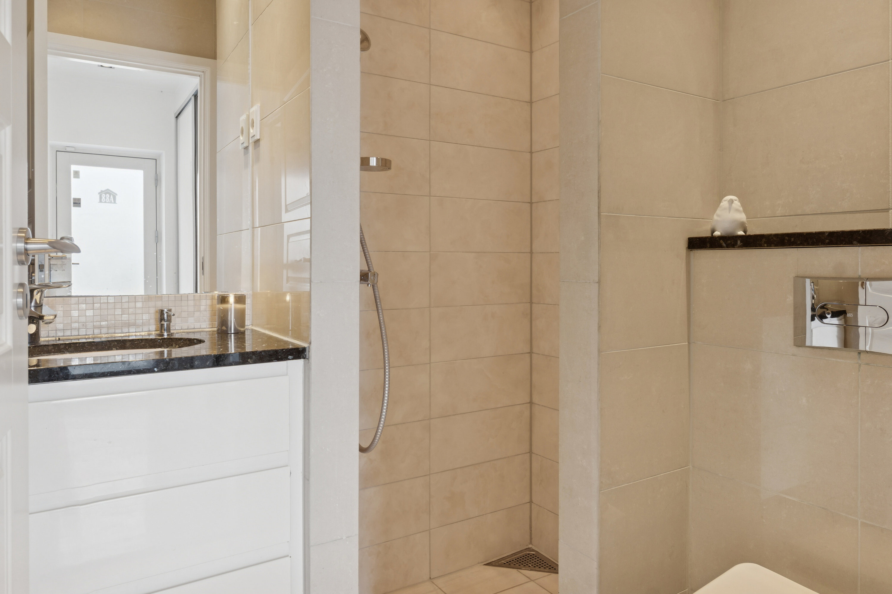 Fremhævet badeværelse billede i fuldskærmstilstand. Billede af Stisager 88A, 2600 Glostrup