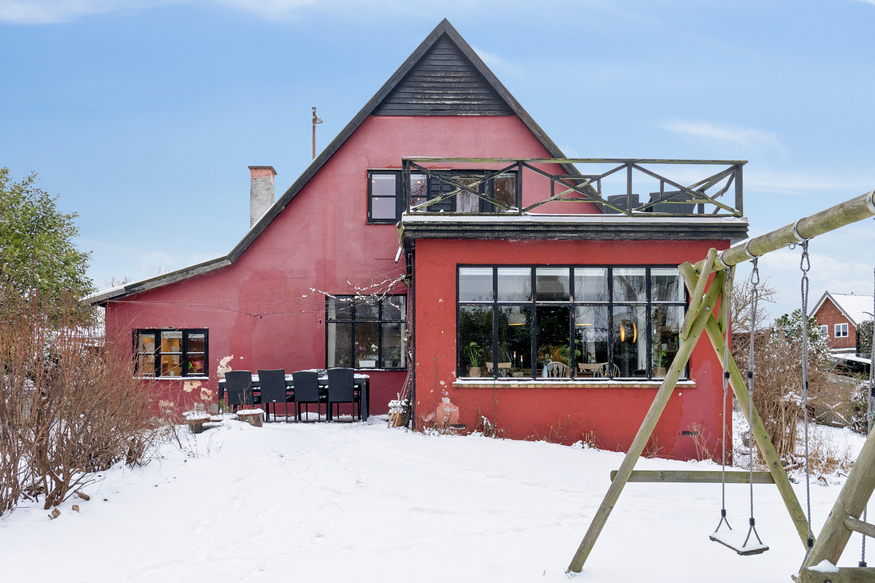 Fremhævet set fra haven billede i fuldskærmstilstand. Billede af Jyllingevej 175, 2610 Rødovre