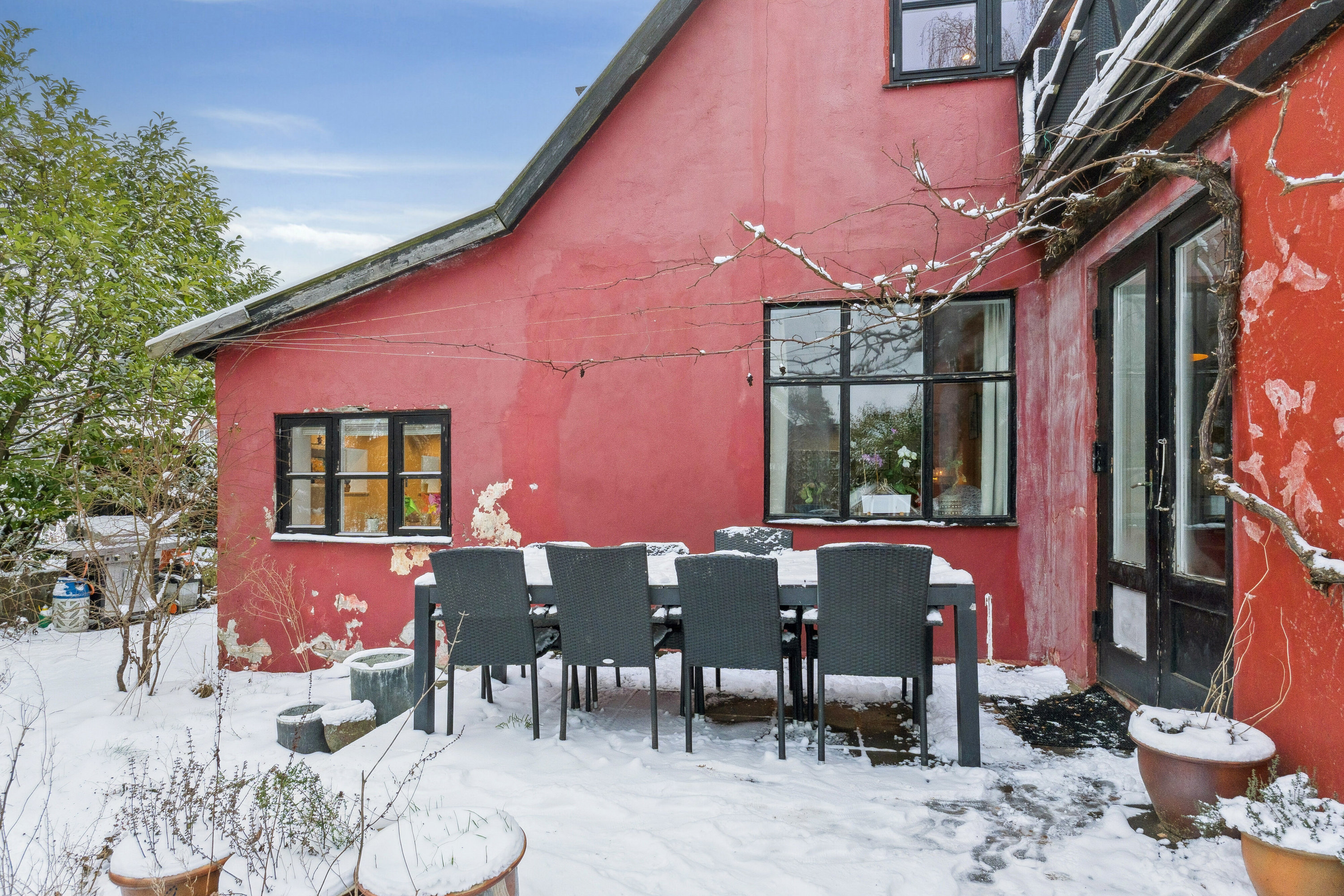 Fremhævet terrasse billede i fuldskærmstilstand. Billede af Jyllingevej 175, 2610 Rødovre