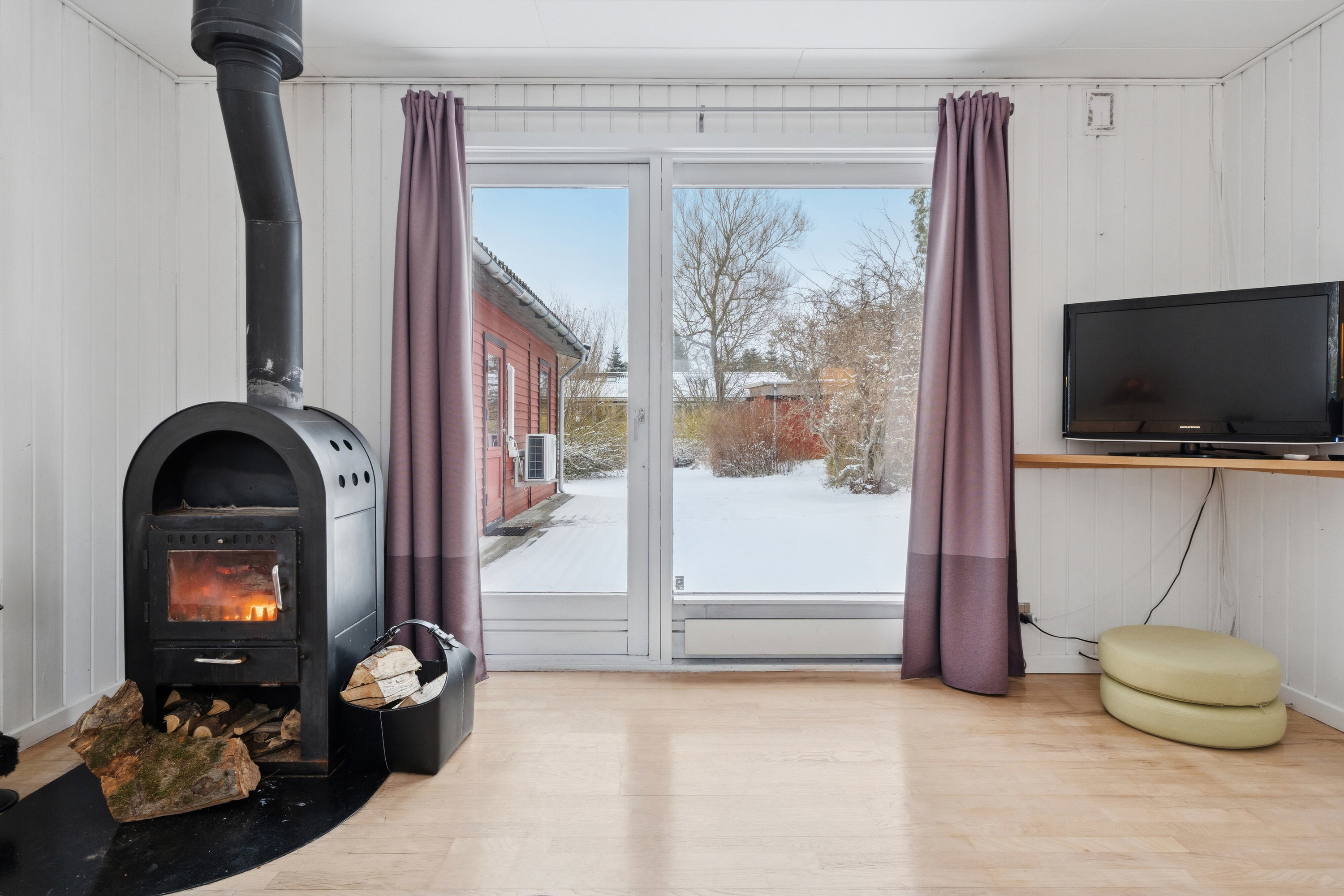 Fremhævet stue billede i fuldskærmstilstand. Billede af Ørnevænget 60, Vellerup, 4050 Skibby