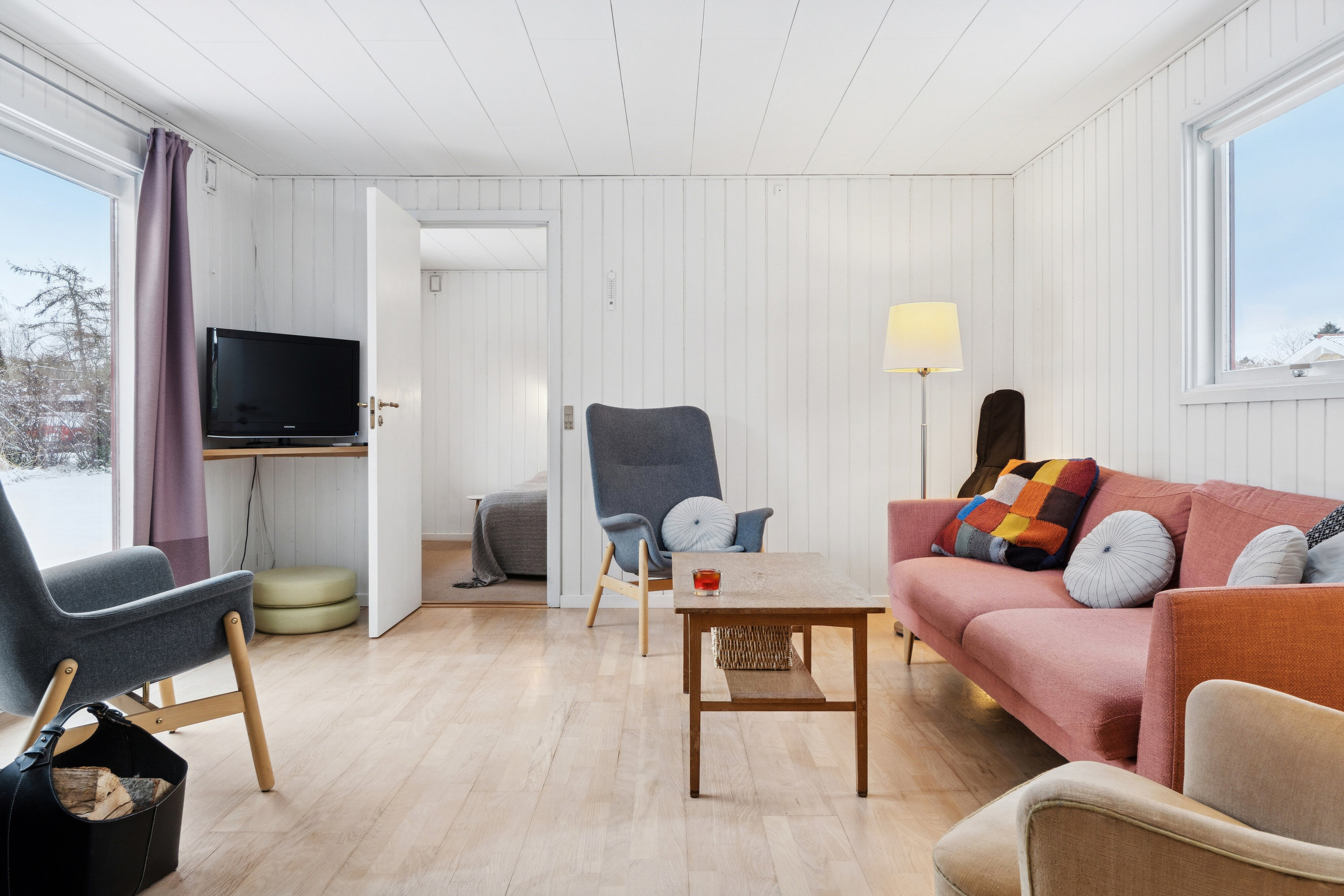 Fremhævet stue billede i fuldskærmstilstand. Billede af Ørnevænget 60, Vellerup, 4050 Skibby