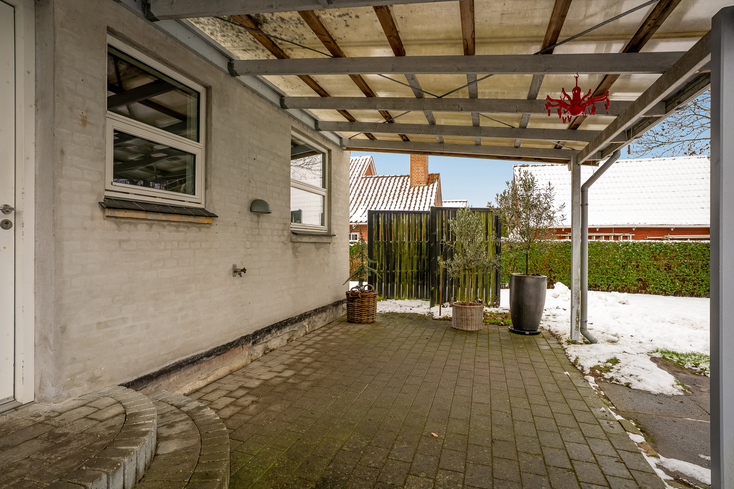 Fremhævet overdækket terrasse billede i fuldskærmstilstand. Billede af Monrads Vej 5, 4930 Maribo