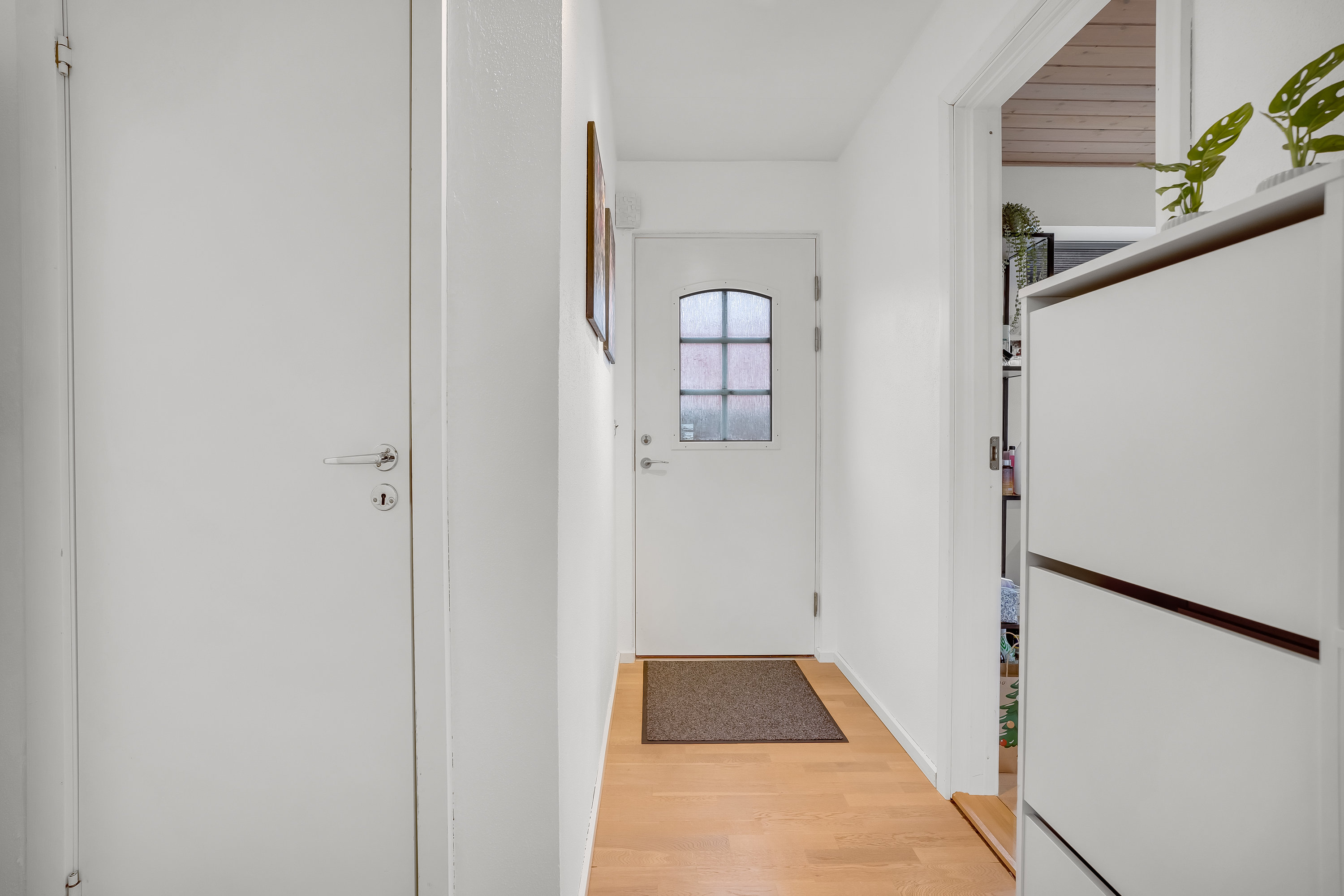 Fremhævet gang billede i fuldskærmstilstand. Billede af Monrads Vej 5, 4930 Maribo