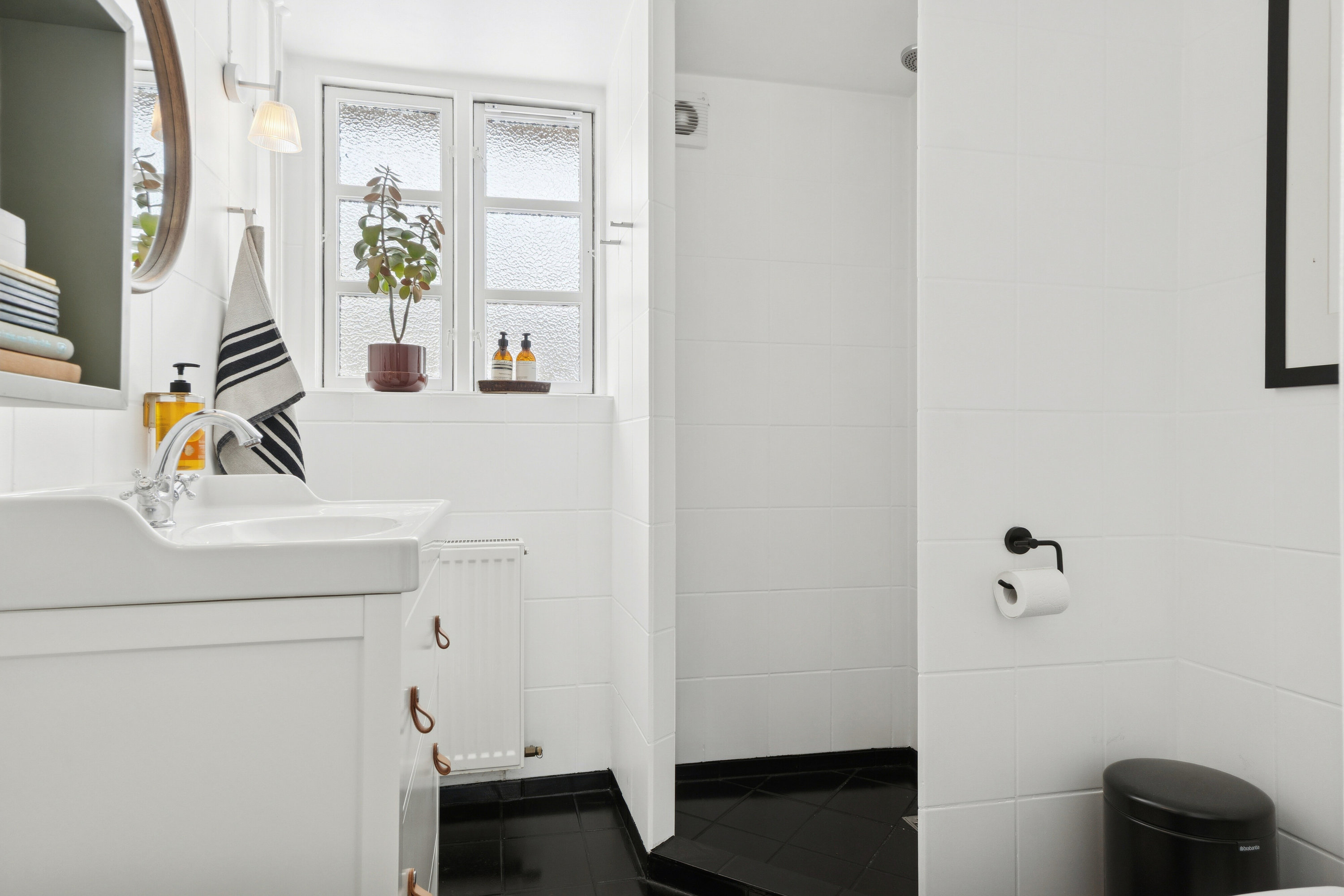 Fremhævet badeværelse billede i fuldskærmstilstand. Billede af Kattinge Bygade 3A, Kattinge, 4000 Roskilde