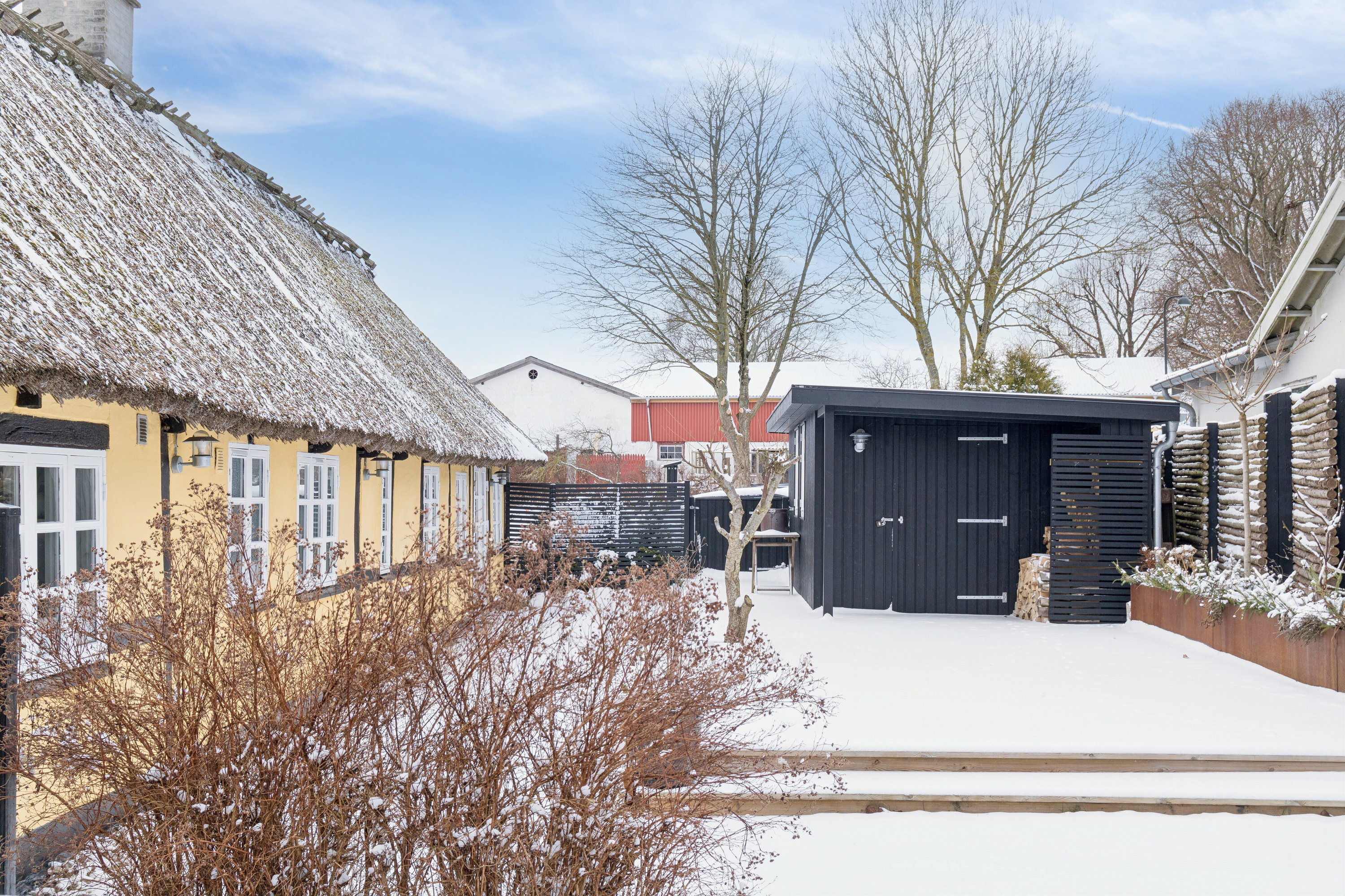 Miniaturebillede 1: udendørs. Billede af Kattinge Bygade 3A, Kattinge, 4000 Roskilde