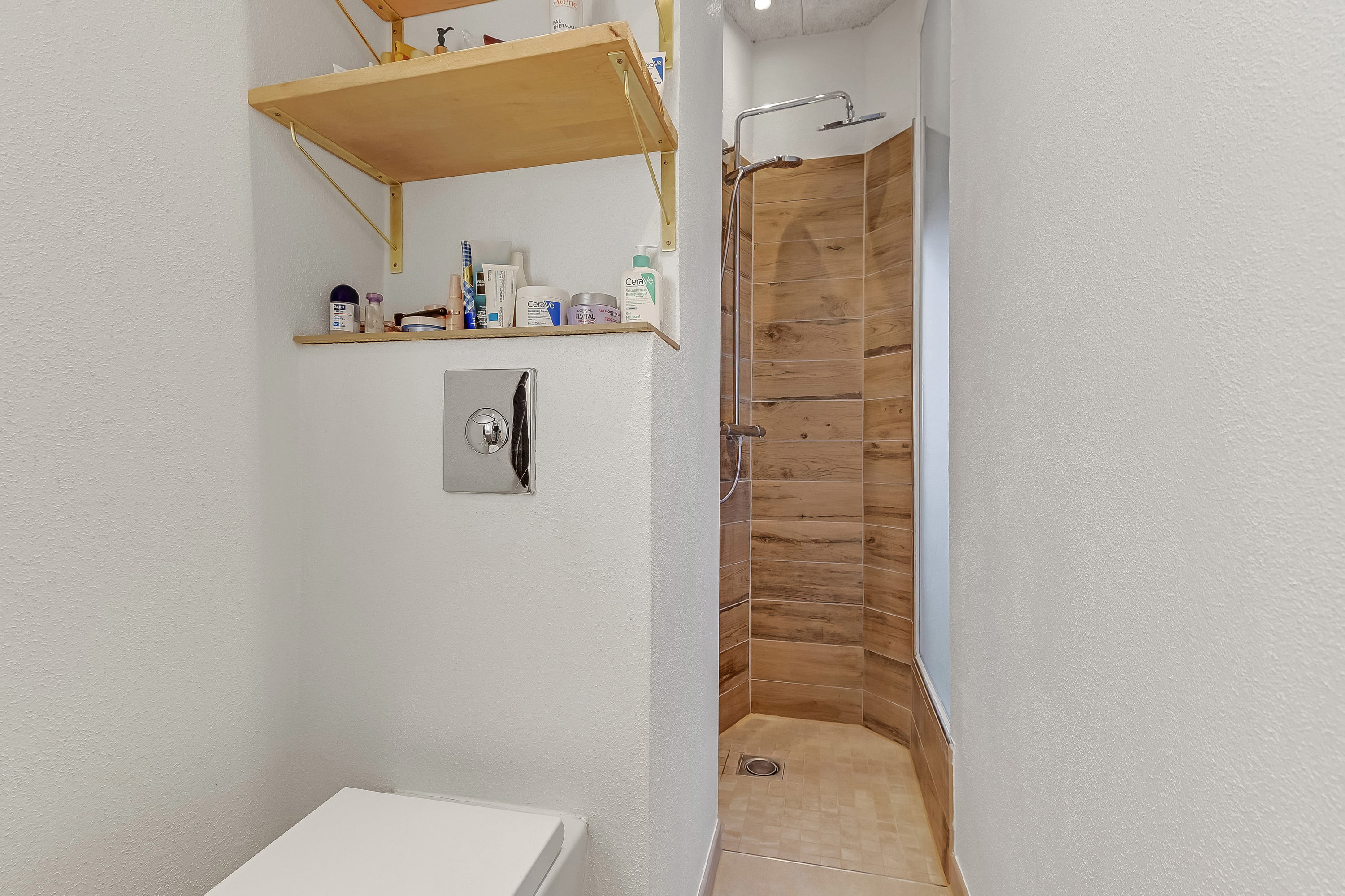 Fremhævet badeværelse billede i fuldskærmstilstand. Billede af Finlandsgade 38, 1. th., 6700 Esbjerg