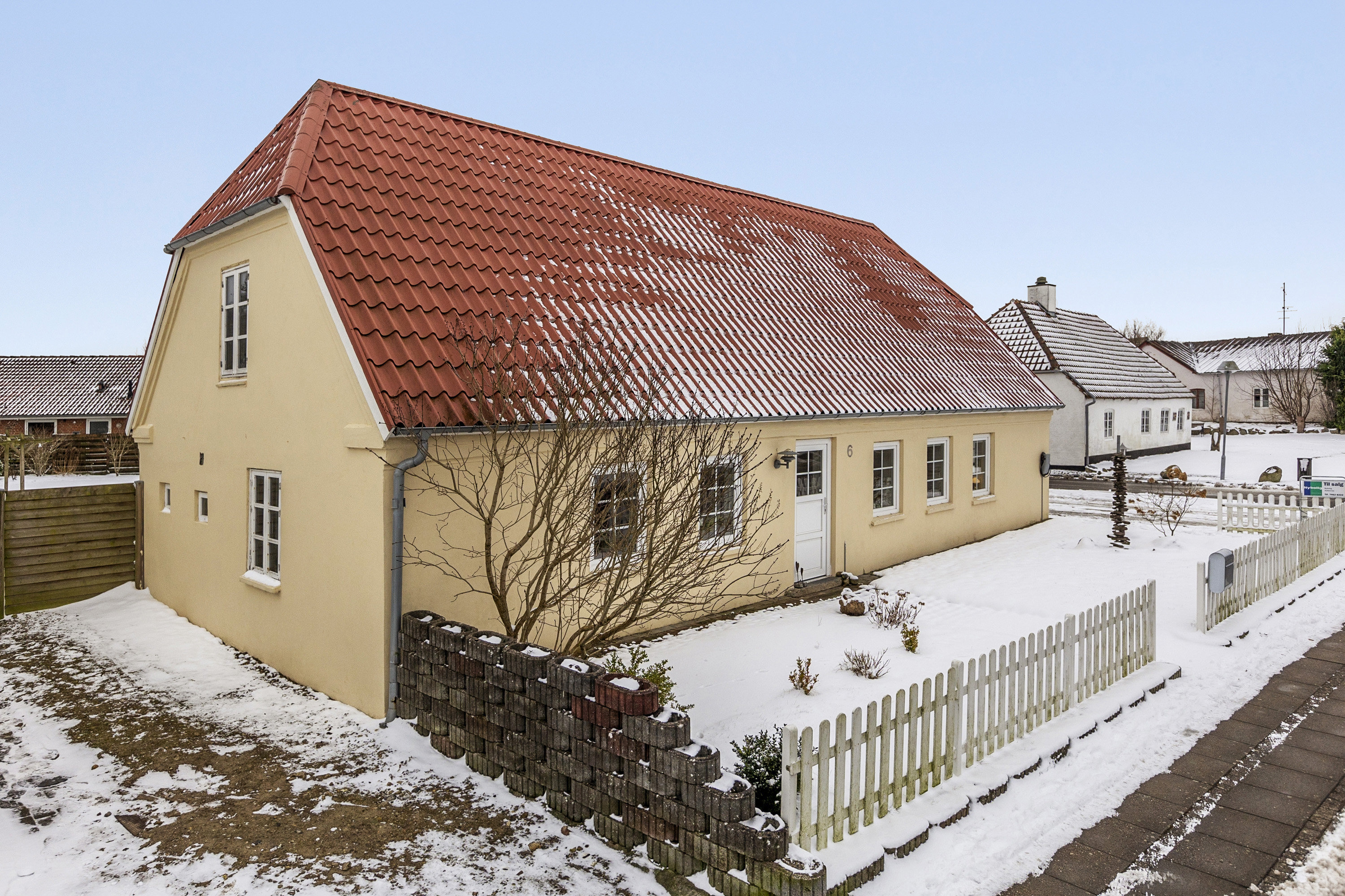 Fremhævet ejendommen billede i fuldskærmstilstand. Billede af Skolegade 6, Kliplev, 6200 Aabenraa