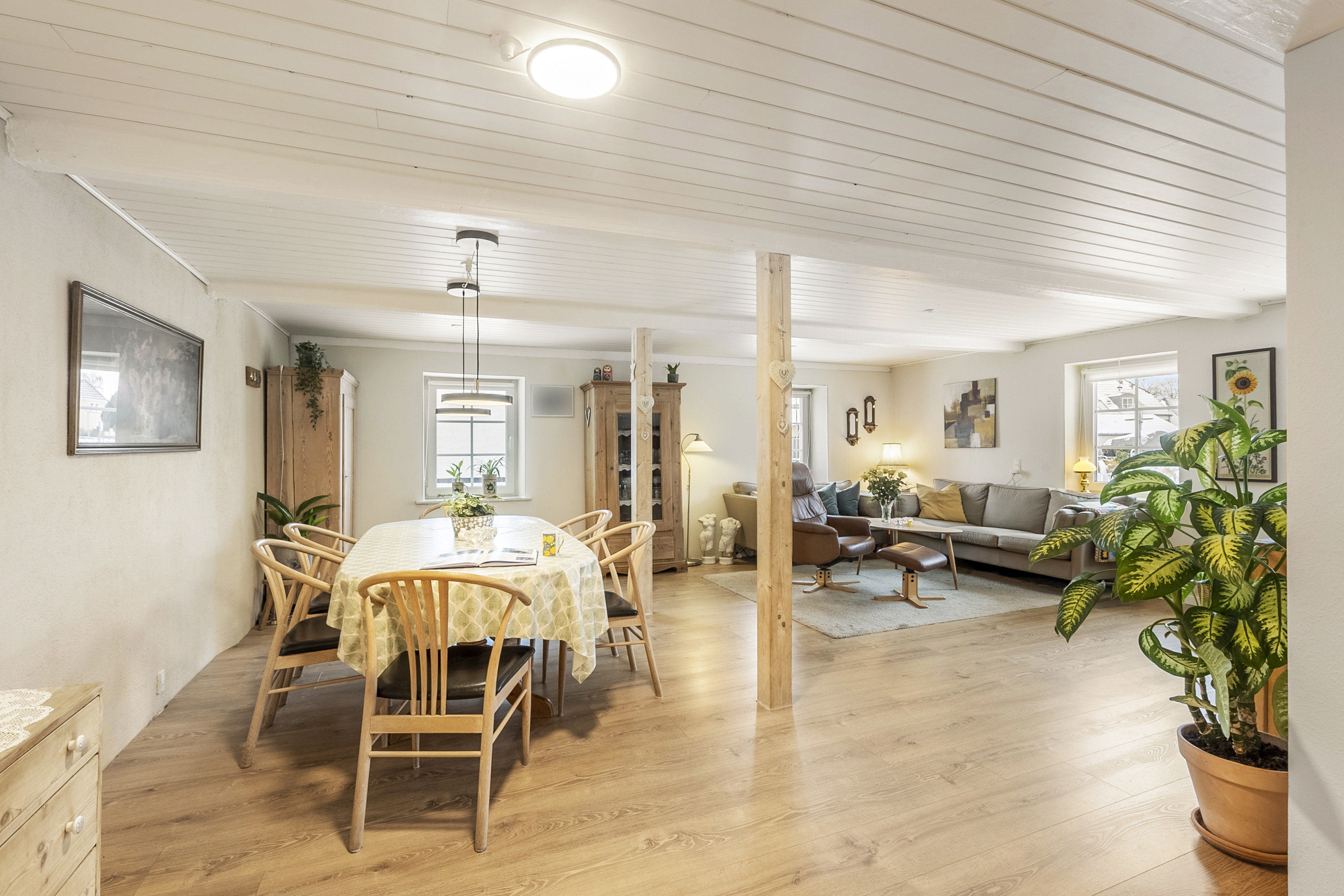 Fremhævet stue billede i fuldskærmstilstand. Billede af Skolegade 6, Kliplev, 6200 Aabenraa