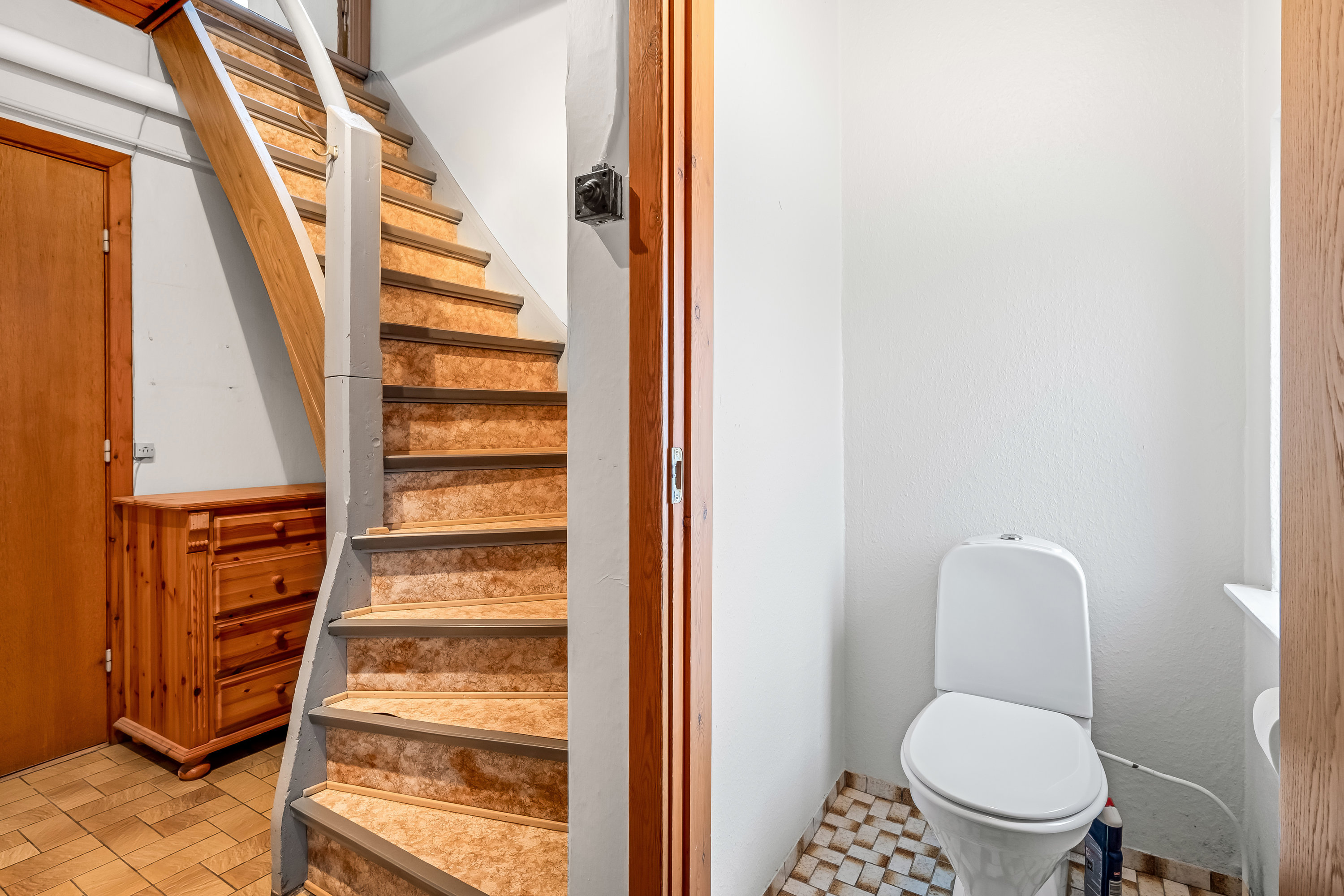 Fremhævet trappe billede i fuldskærmstilstand. Billede af Slogsherredsvej 19, Bylderup, 6372 Bylderup-Bov