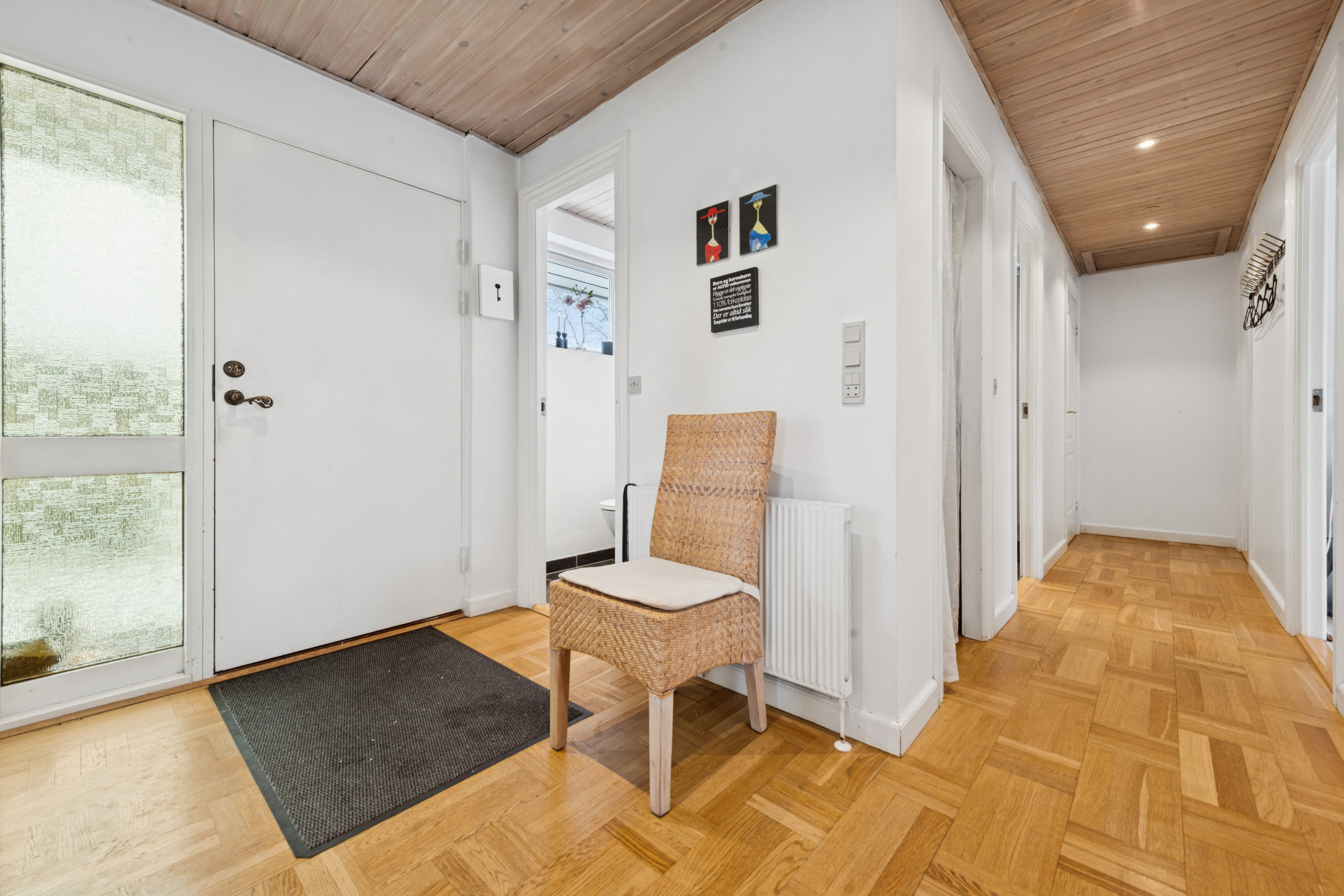 Fremhævet gang billede i fuldskærmstilstand. Billede af Hinbjerg 137, 2690 Karlslunde