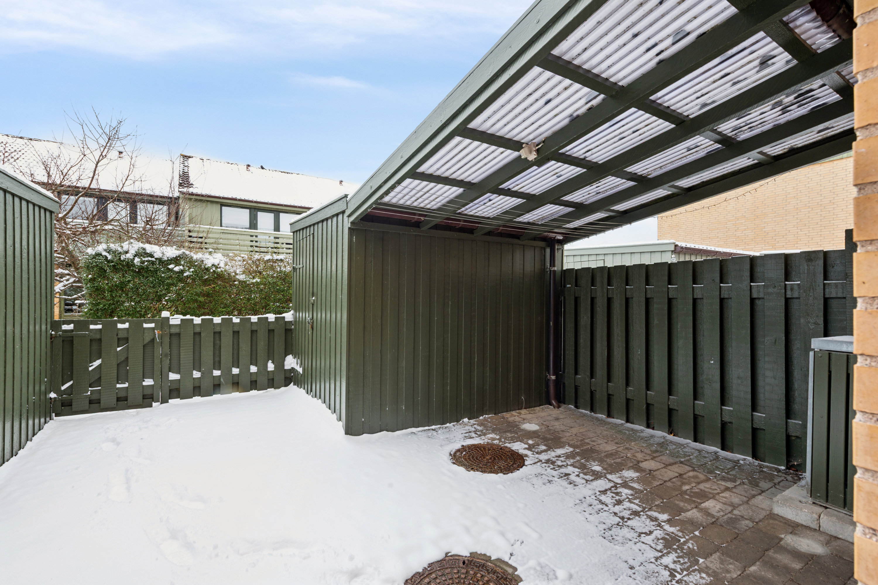 Fremhævet forhave billede i fuldskærmstilstand. Billede af Grønnegården 317, 2670 Greve