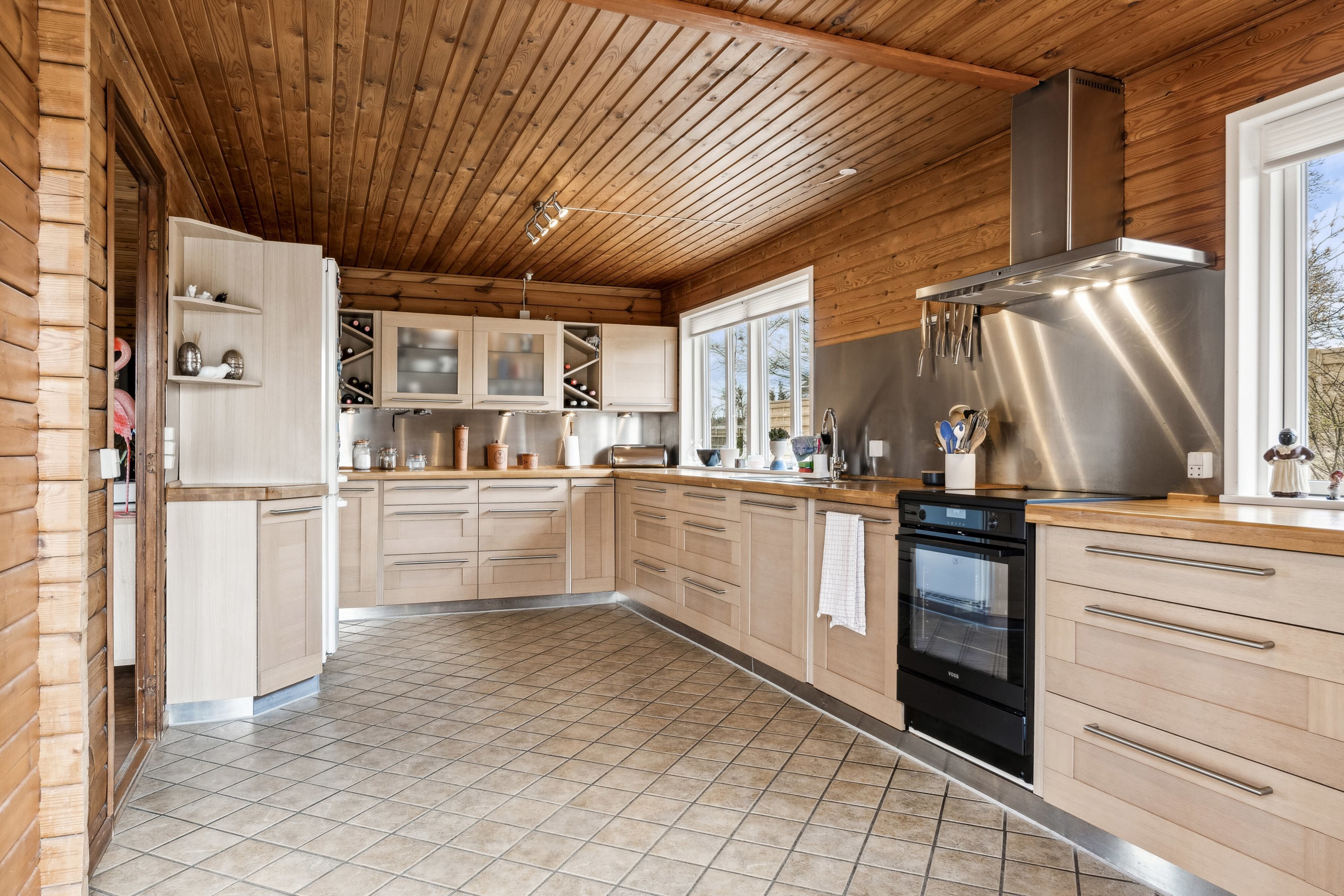 Fremhævet  billede i fuldskærmstilstand. Billede af Skovbovej 1, Sønderskov, 9800 Hjørring