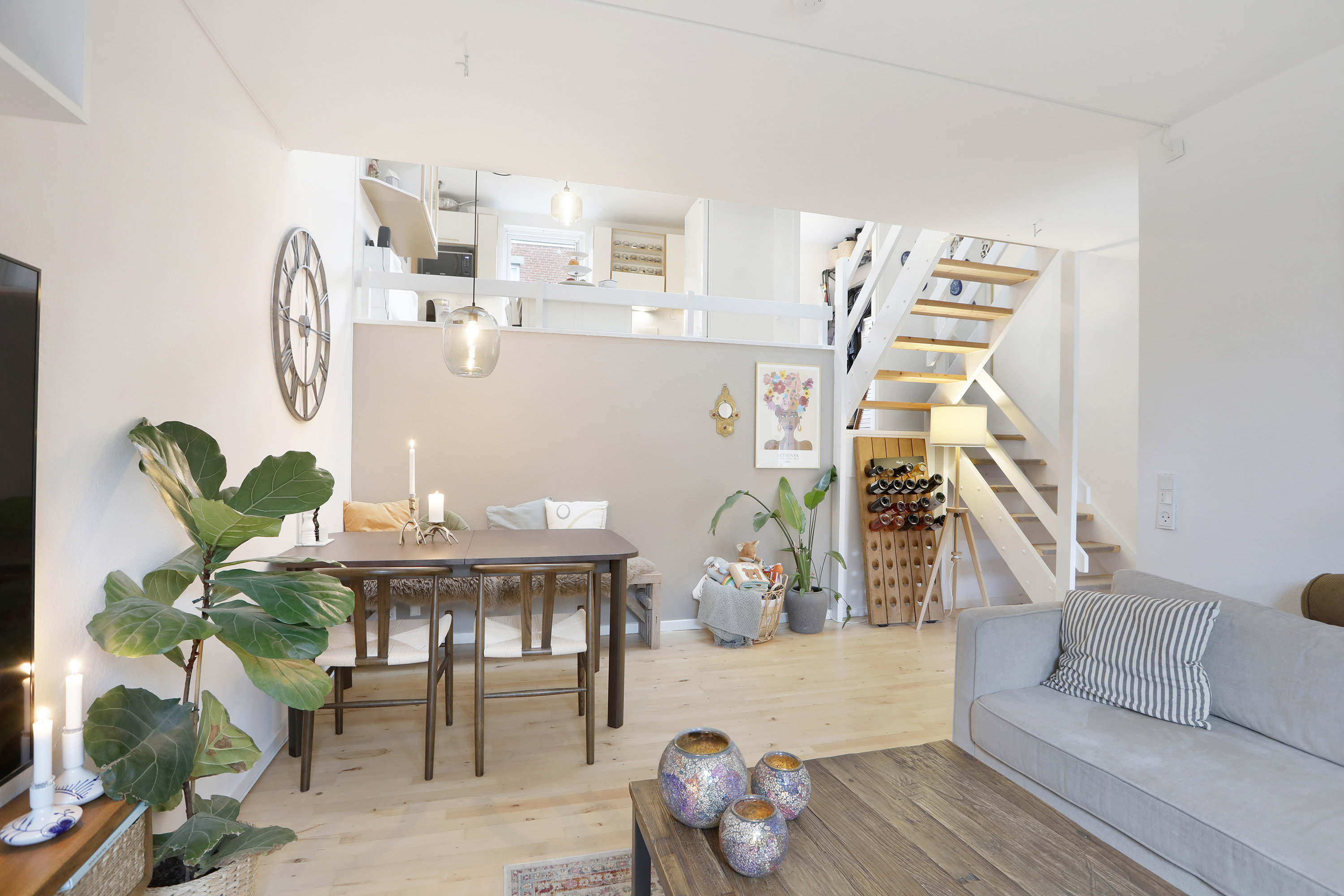 Fremhævet stue billede i fuldskærmstilstand. Billede af Kildestrædet 50, 2740 Skovlunde