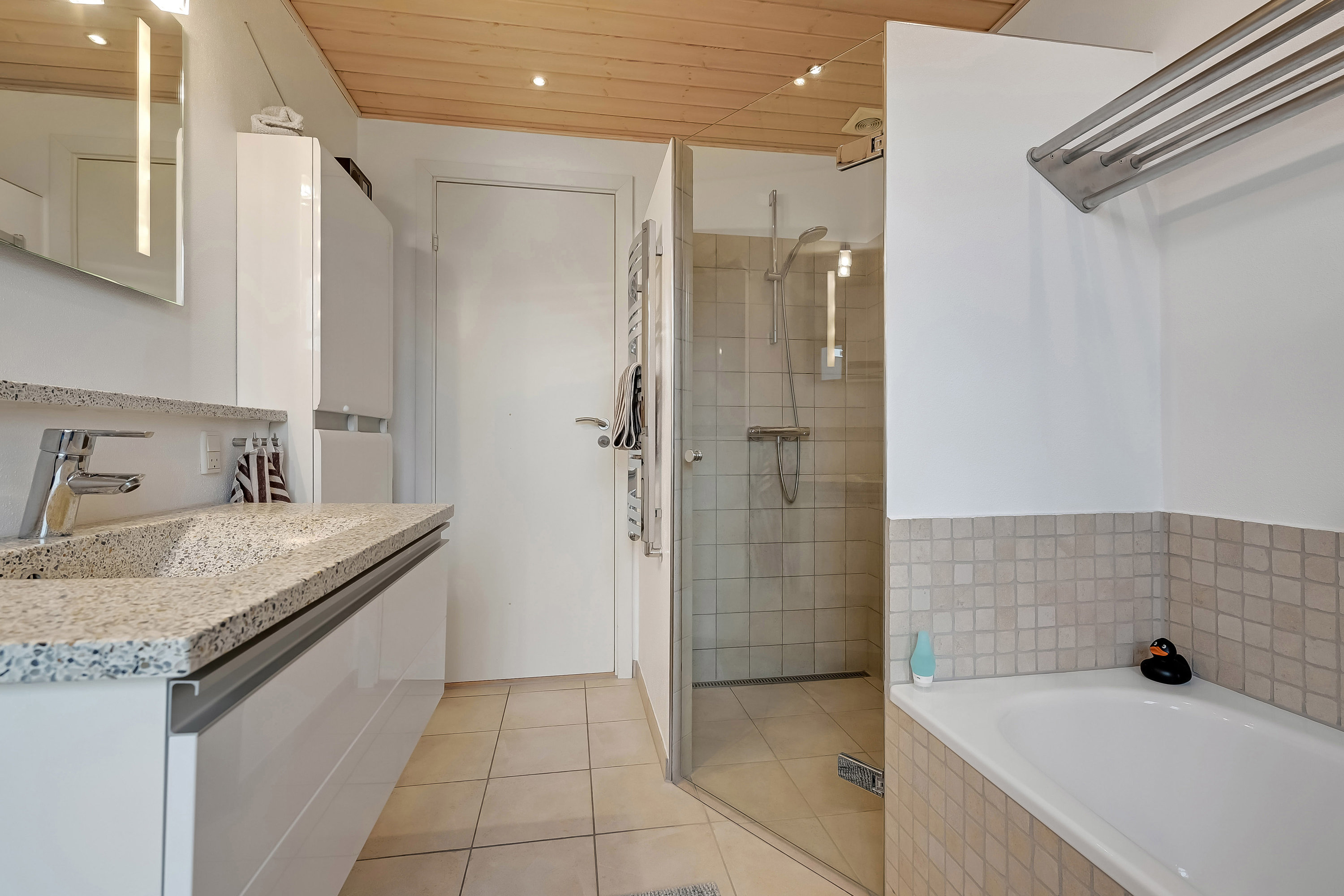 Miniaturebillede 2: badeværelse. Billede af Rønnevej 2, 6710 Esbjerg V