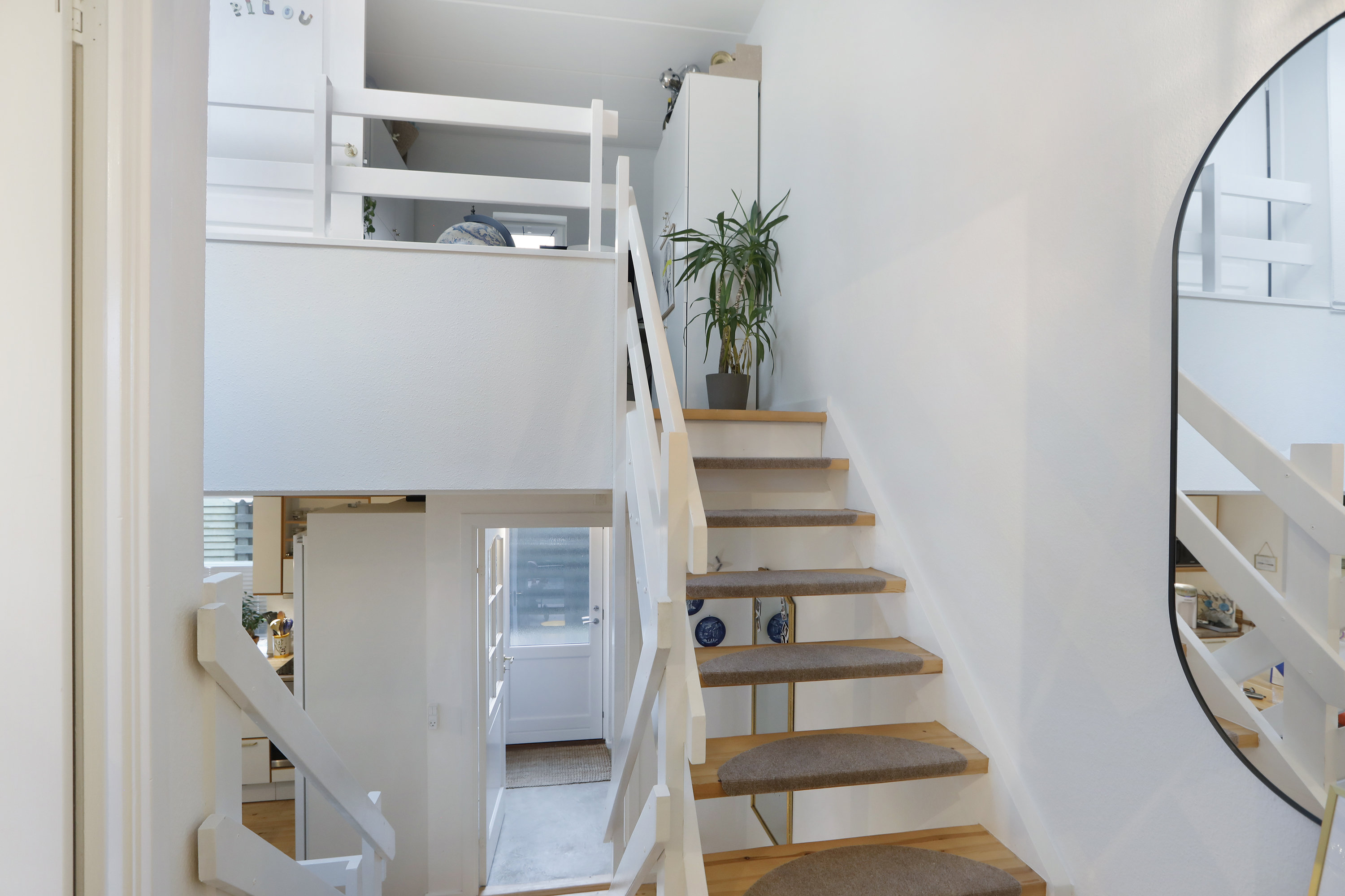 Fremhævet trappe billede i fuldskærmstilstand. Billede af Kildestrædet 50, 2740 Skovlunde