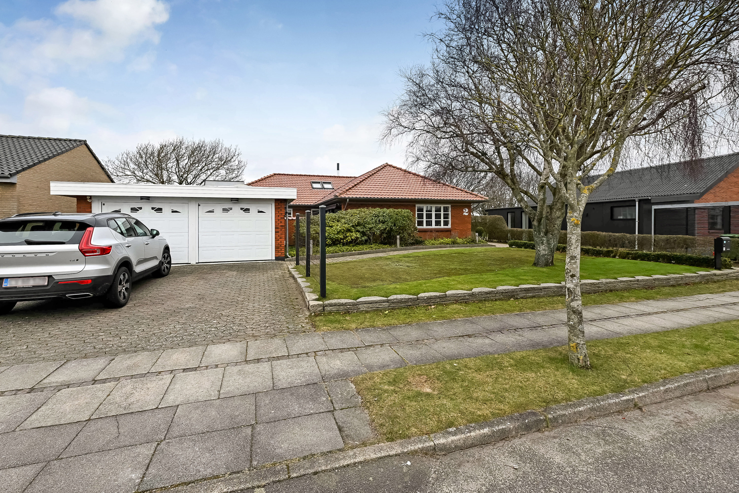 Fremhævet have billede i fuldskærmstilstand. Billede af Rønnevej 2, 6710 Esbjerg V