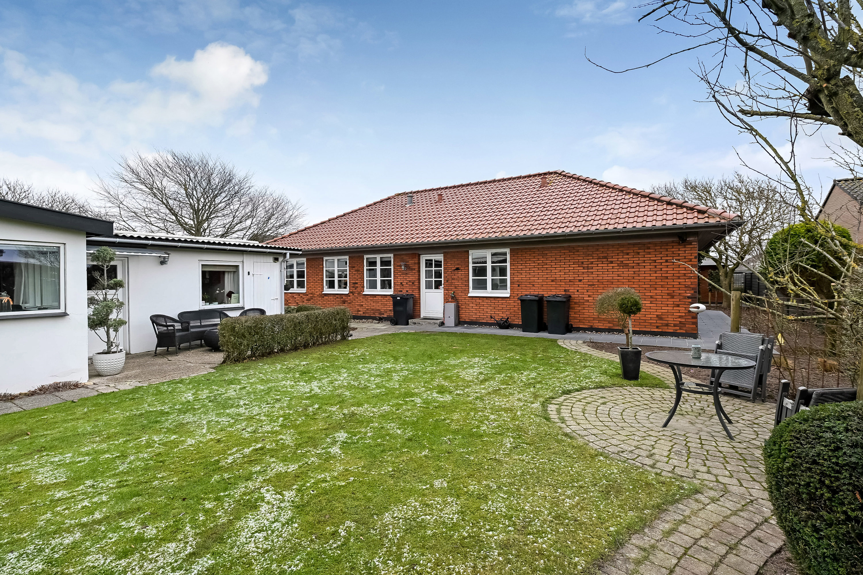 Fremhævet terrasse billede i fuldskærmstilstand. Billede af Rønnevej 2, 6710 Esbjerg V