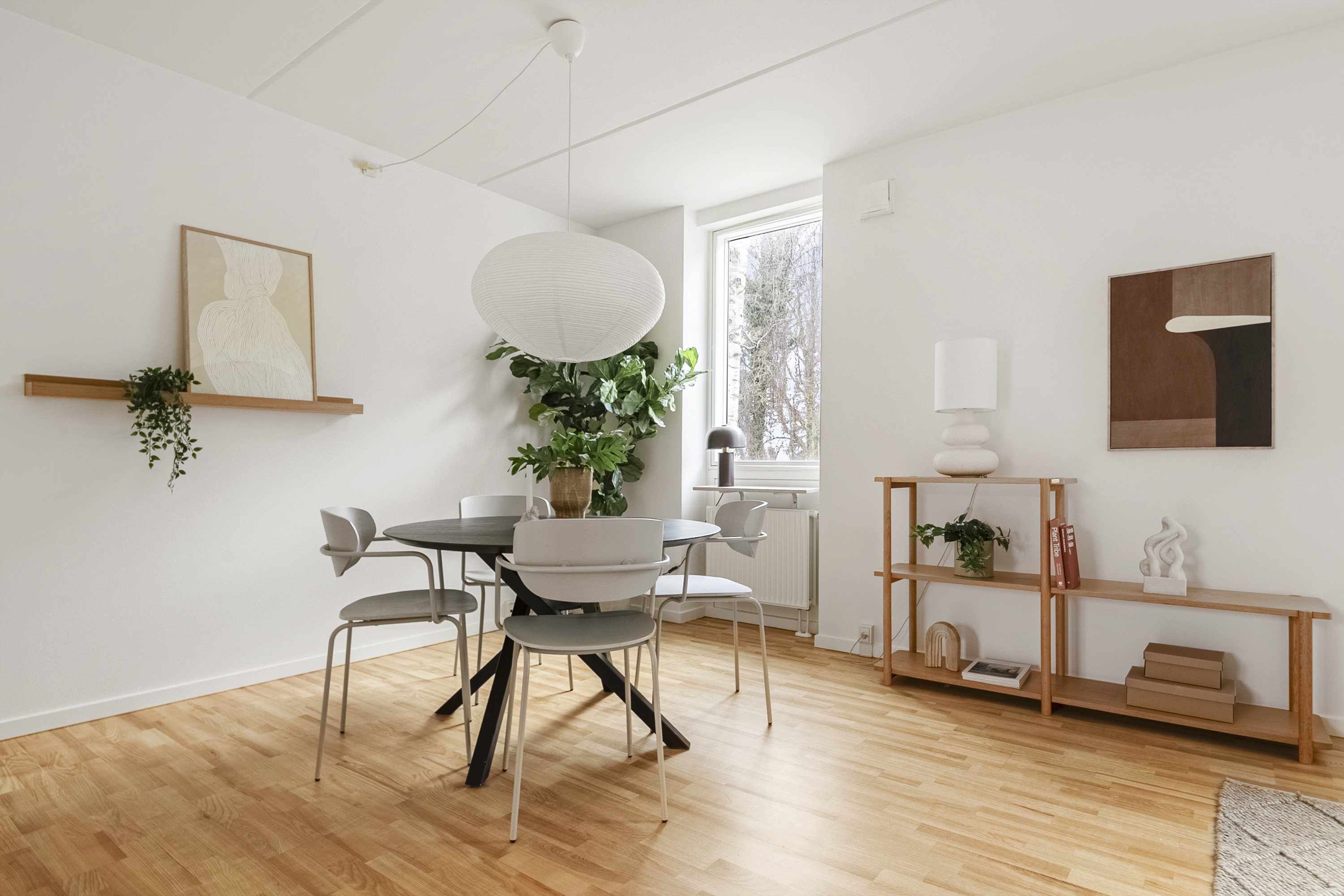 Fremhævet spisestue billede i fuldskærmstilstand. Billede af Gustav Holms Vej 12, Risvangen, 8200 Aarhus N