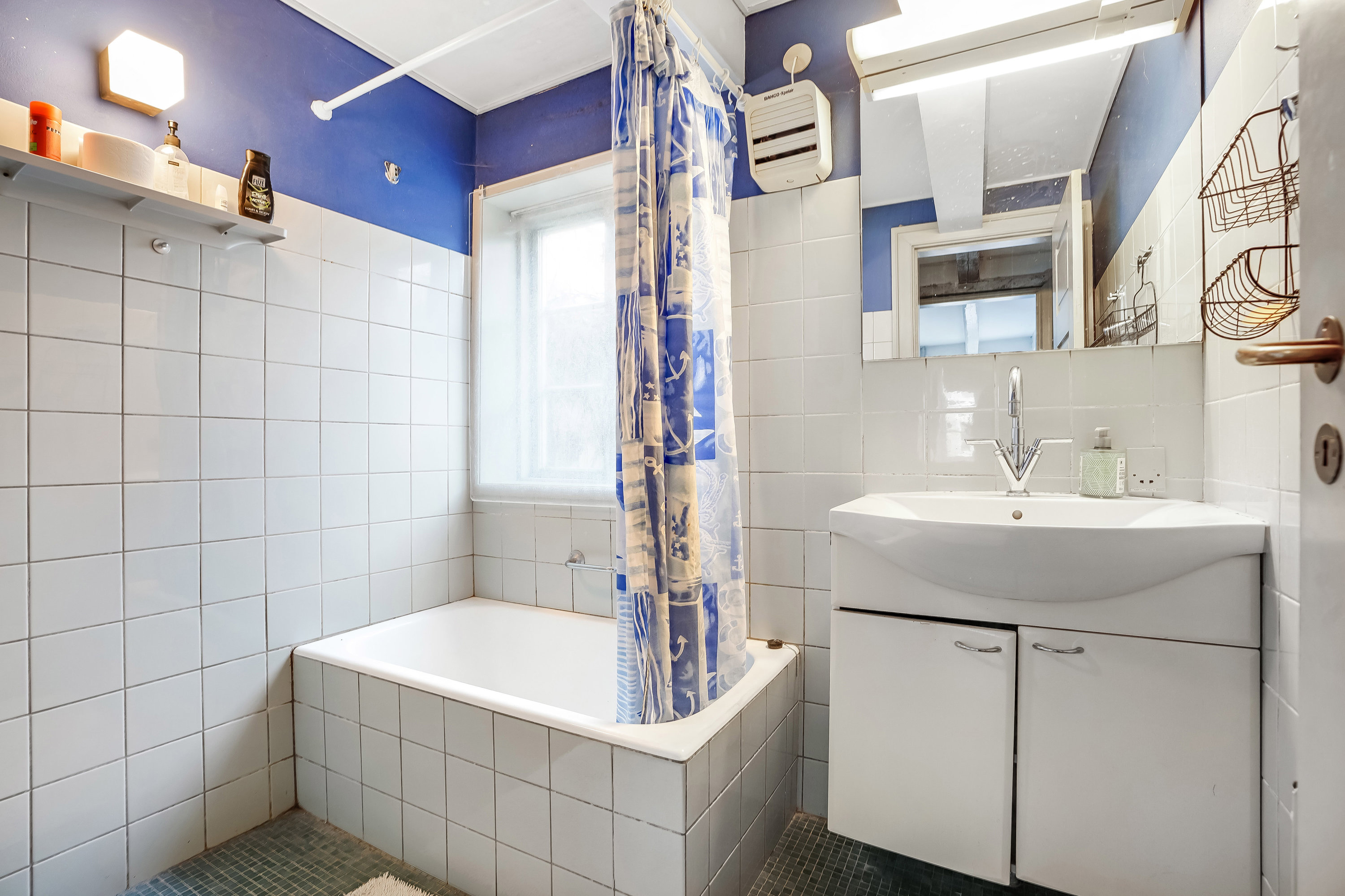 Fremhævet badeværelse billede i fuldskærmstilstand. Billede af Ramsherred 13, 5000 Odense C