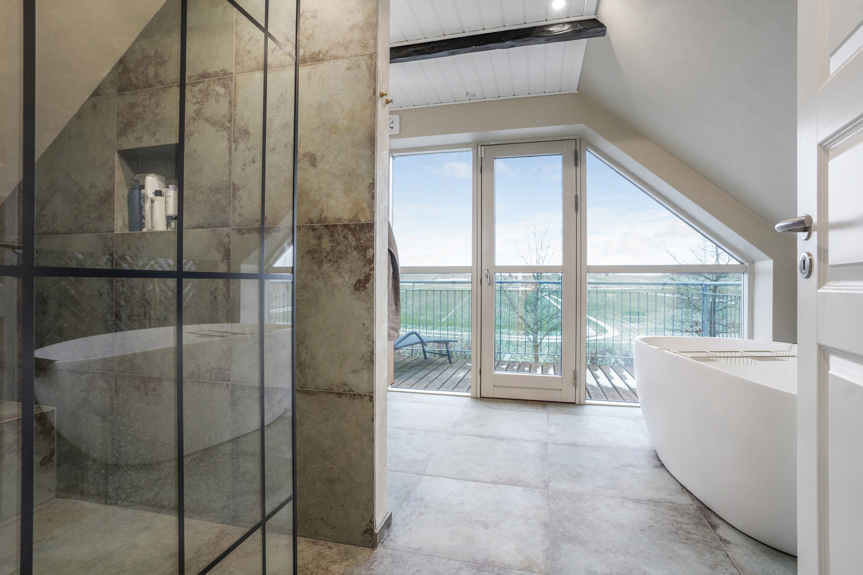 Fremhævet badeværelse billede i fuldskærmstilstand. Billede af Ådalvej 52, Ildved, 7160 Tørring