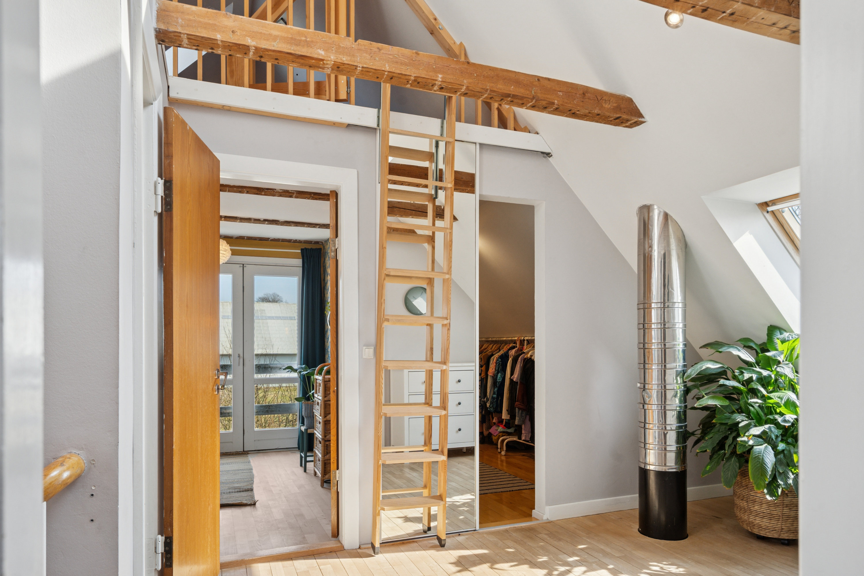 Fremhævet  billede i fuldskærmstilstand. Billede af Mørkholtvej 2, 6092 Sønder Stenderup