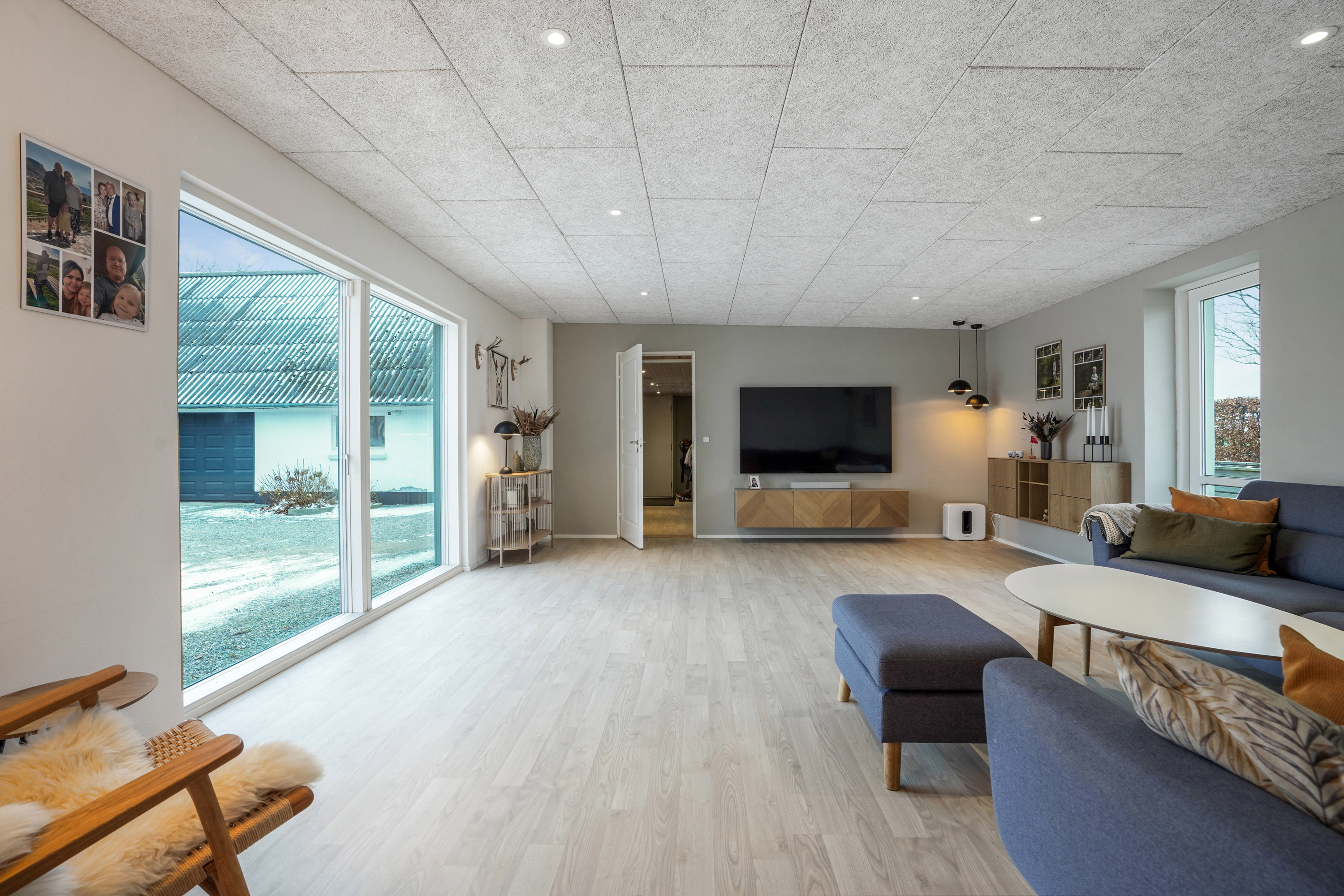 Fremhævet stue billede i fuldskærmstilstand. Billede af Ådalvej 52, Ildved, 7160 Tørring