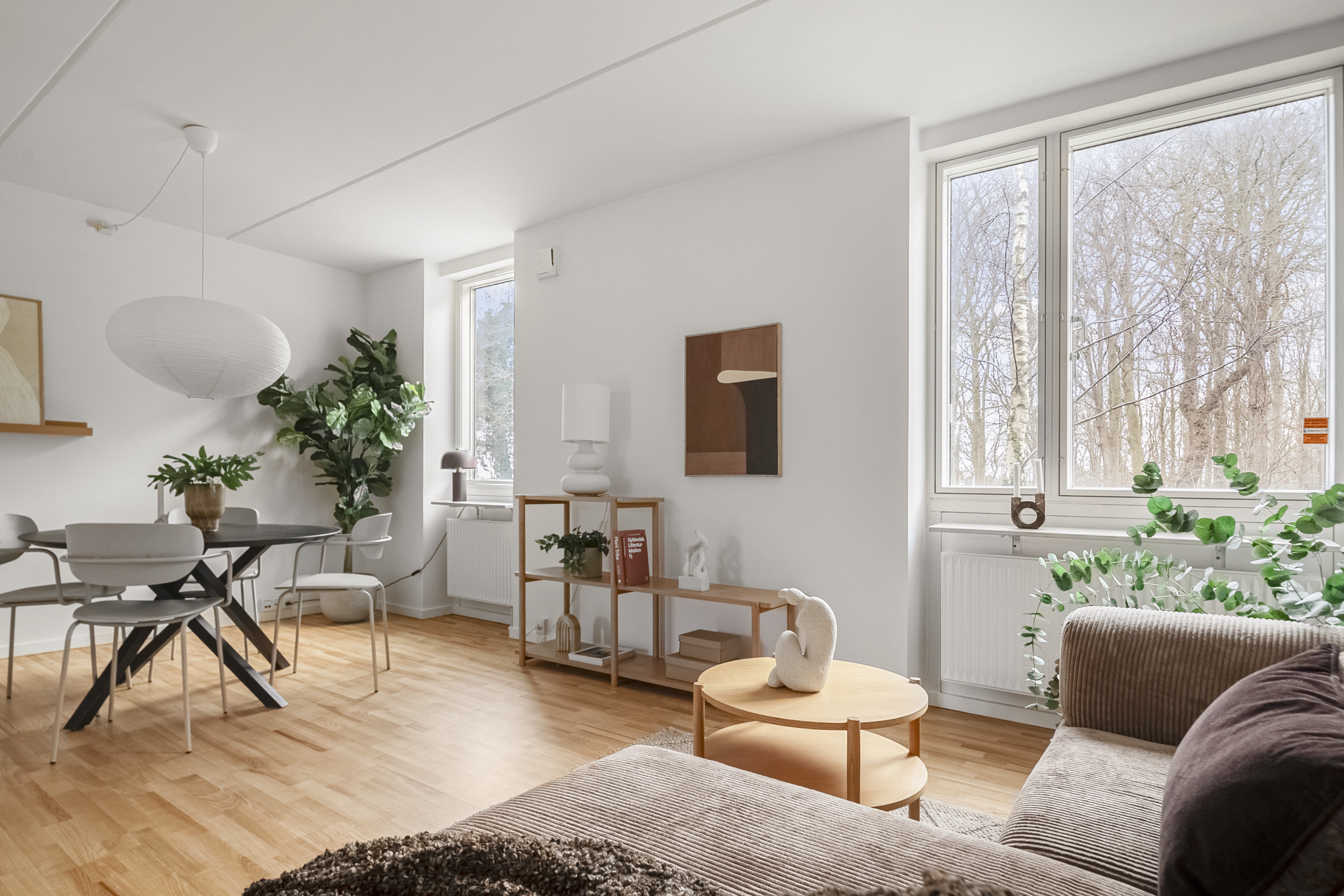 Fremhævet stue billede i fuldskærmstilstand. Billede af Gustav Holms Vej 12, Risvangen, 8200 Aarhus N