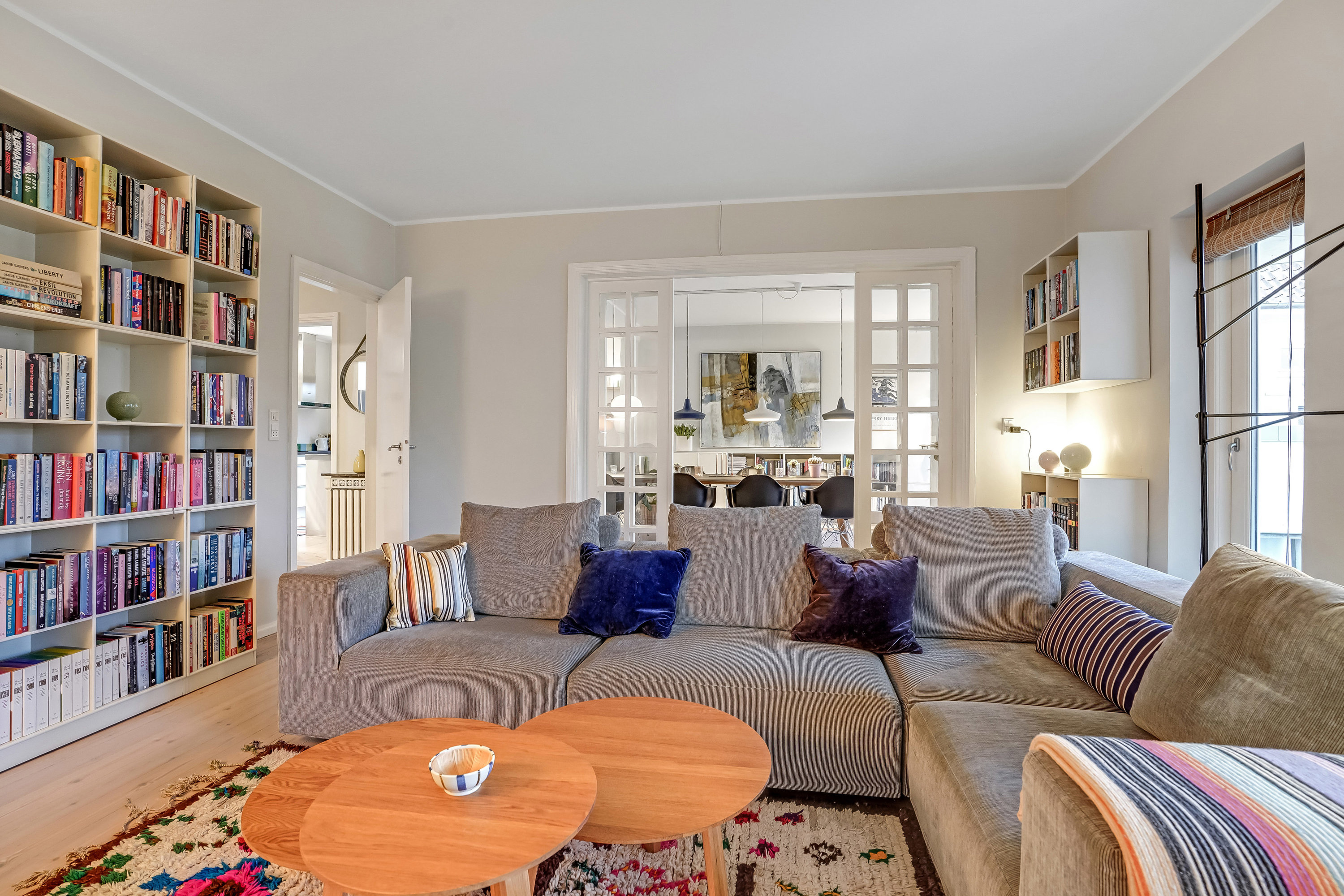 Fremhævet stue billede i fuldskærmstilstand. Billede af Ingemannsvej 24, 5230 Odense M