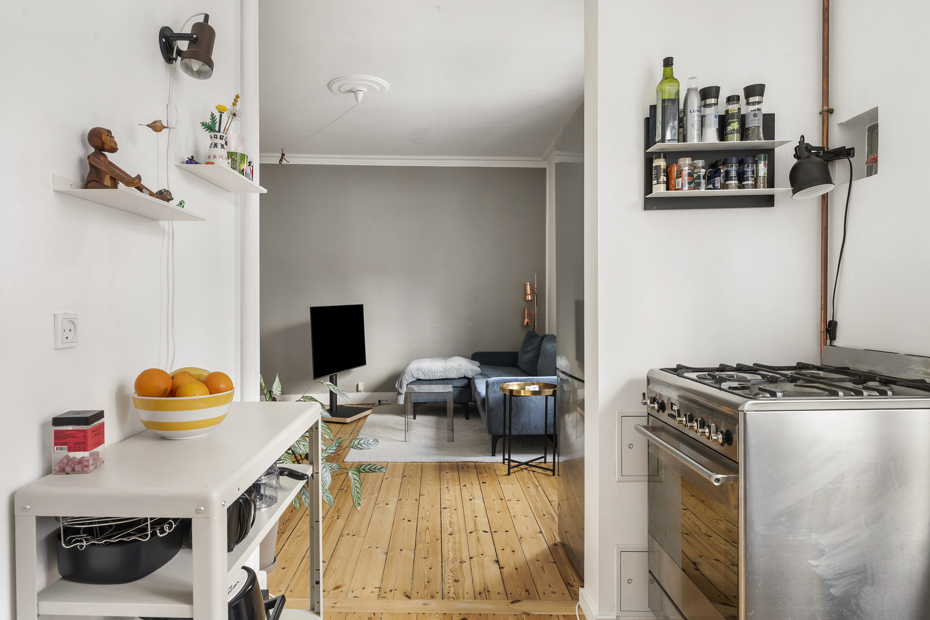 Fremhævet køkken billede i fuldskærmstilstand. Billede af Broholms Alle 40, st.. tv., 2920 Charlottenlund