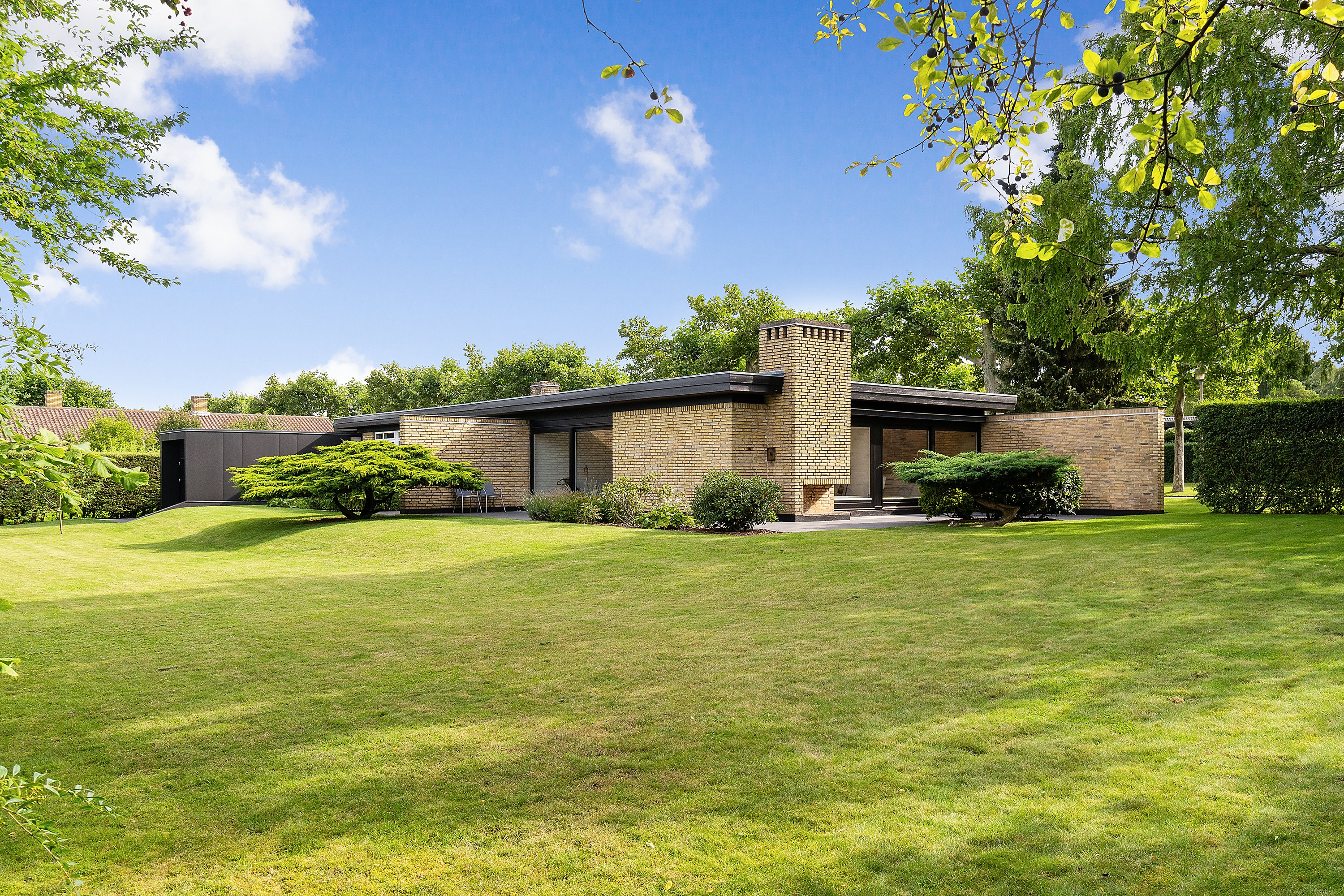 Villa: Udenfor på Hvidegårdsparken 68, 2800 Kongens Lyngby