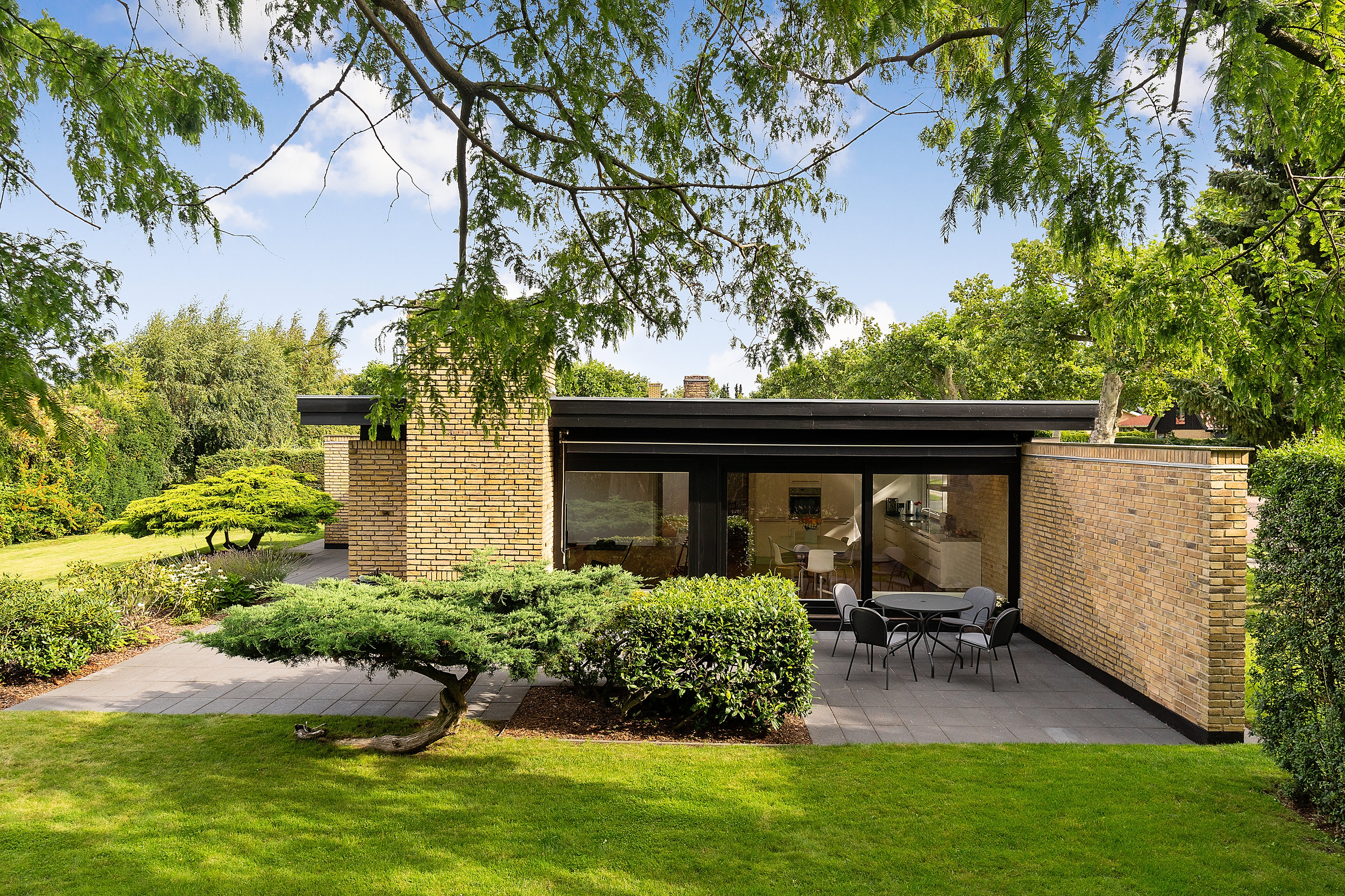 Miniaturebillede 1: udenfor. Billede af Hvidegårdsparken 68, 2800 Kongens Lyngby