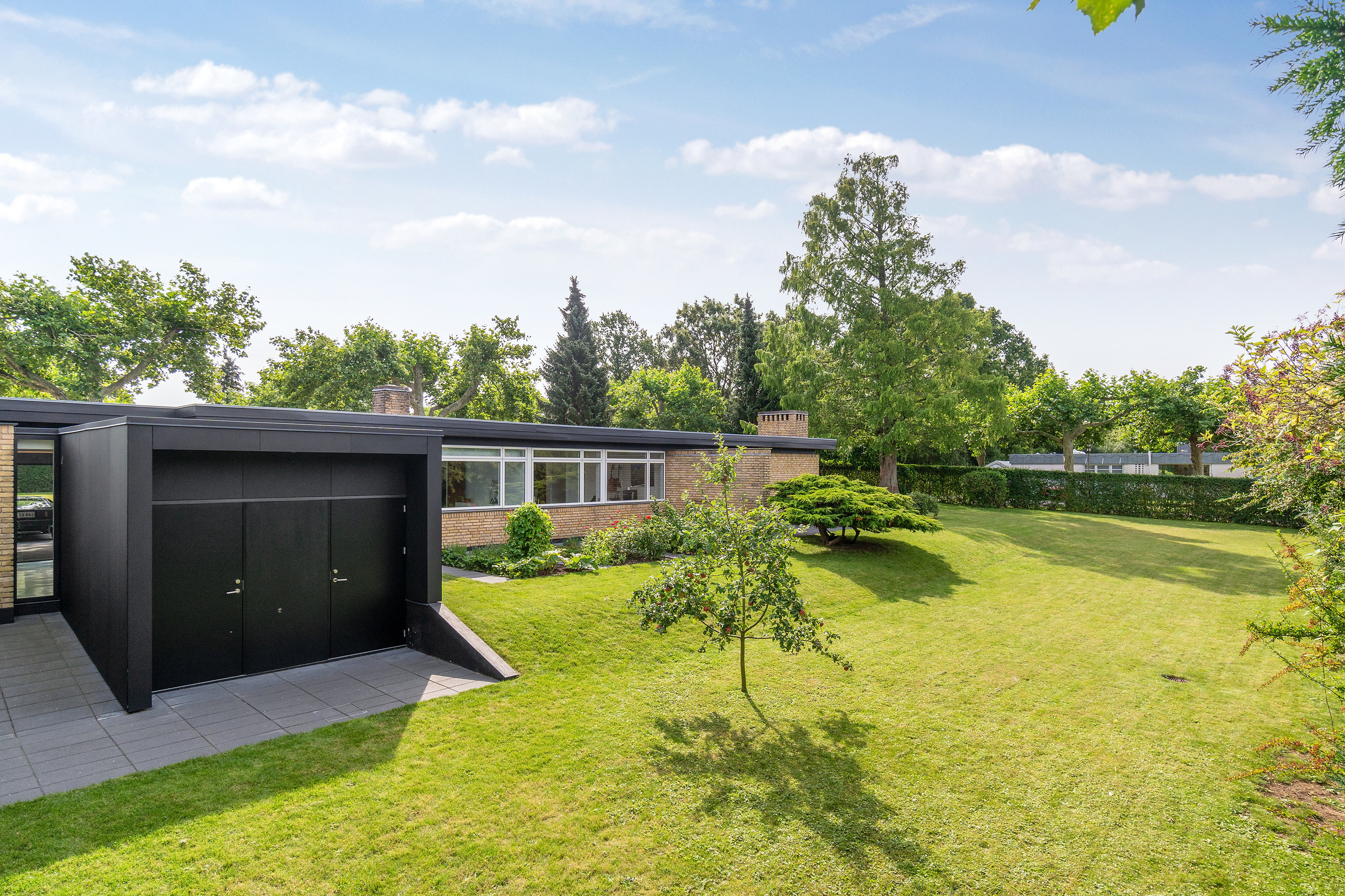 Fremhævet have billede i fuldskærmstilstand. Billede af Hvidegårdsparken 68, 2800 Kongens Lyngby